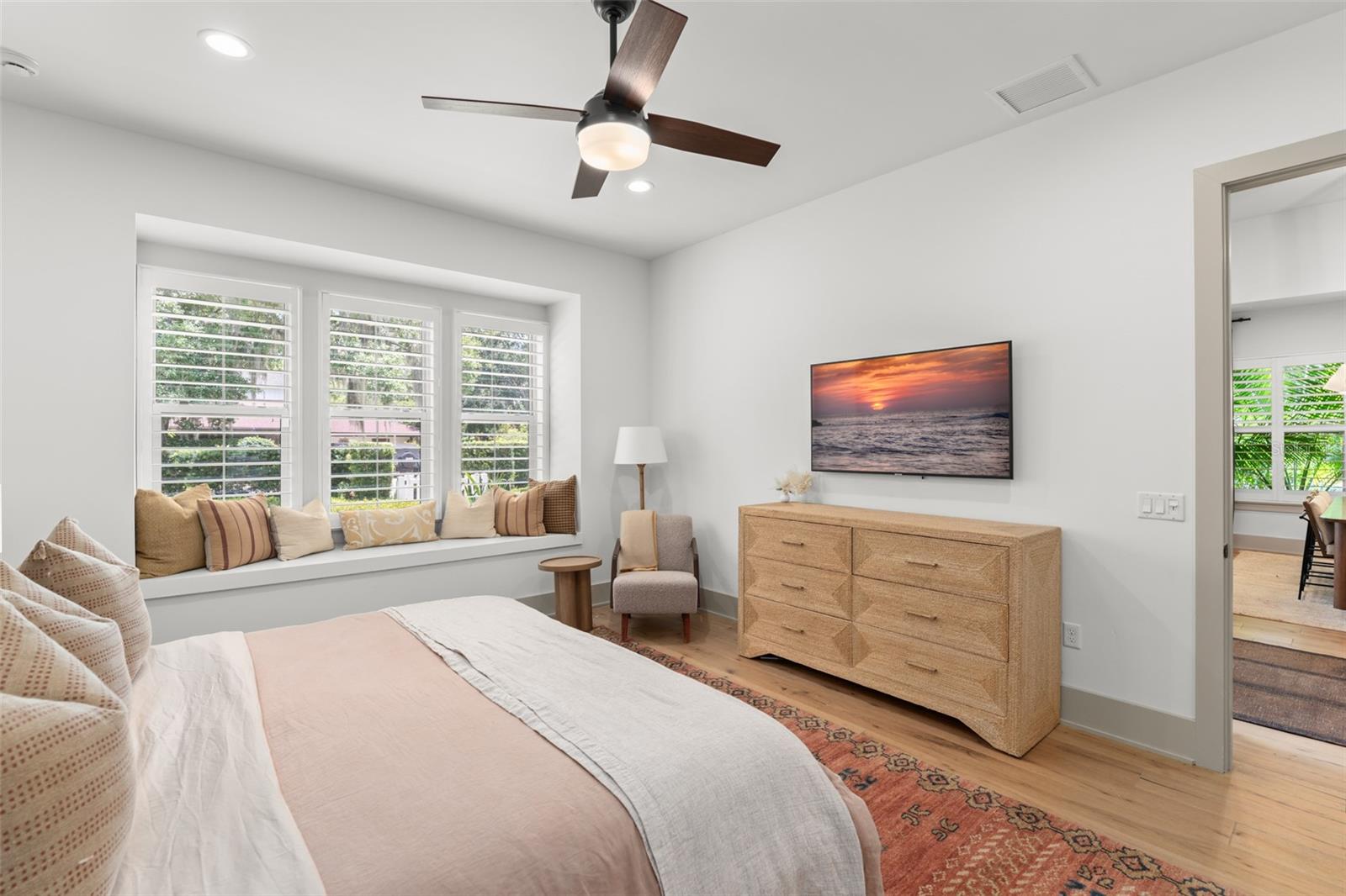 FONTAINEBLEAU - Residential