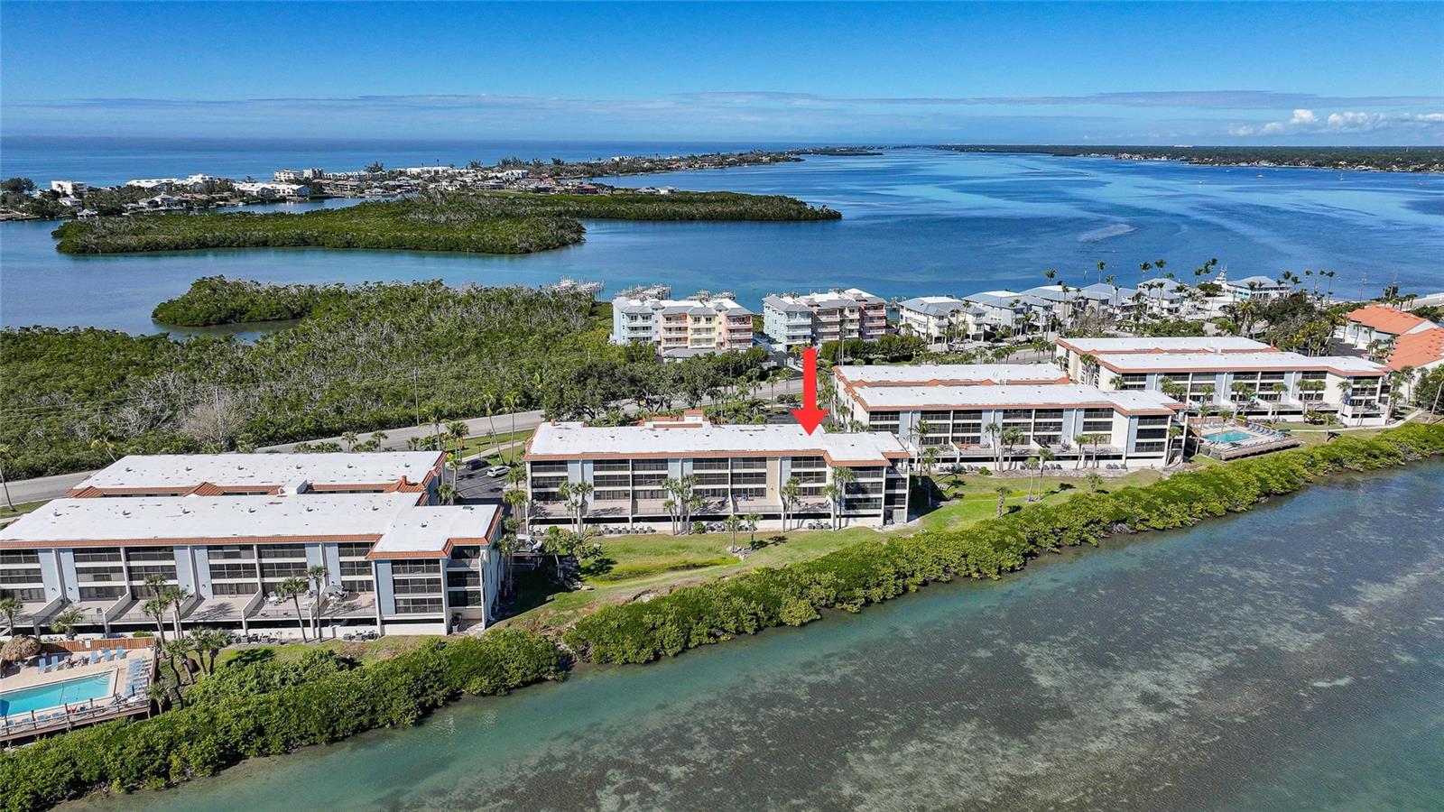 SANDPIPER KEY BLDG 05 - Residential