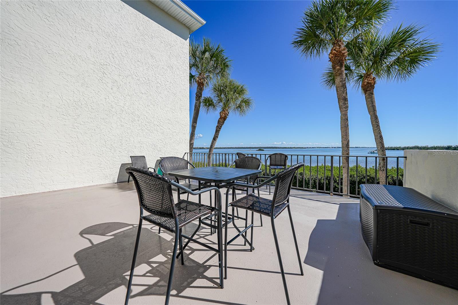 SANDPIPER KEY BLDG 05 - Residential