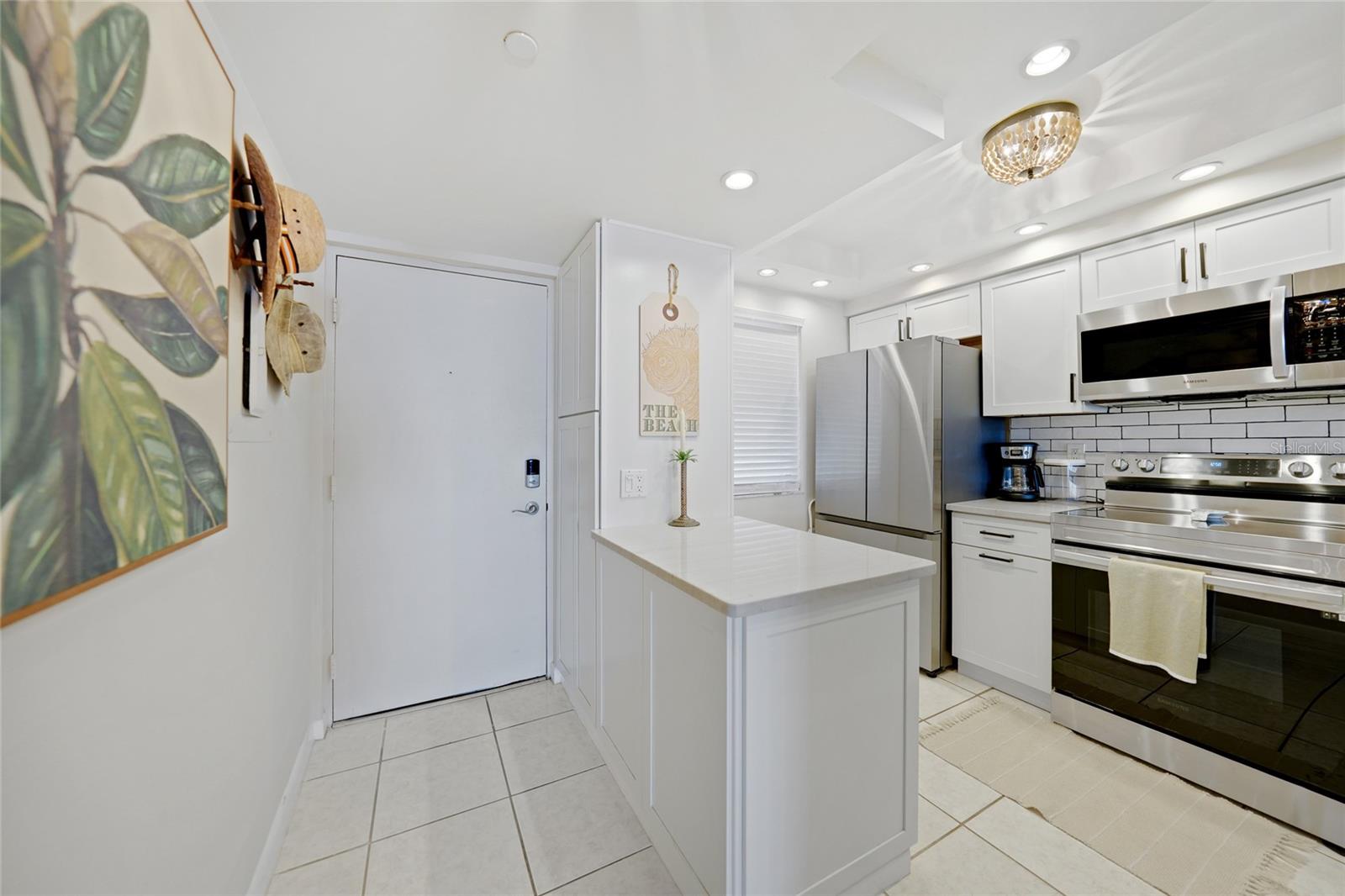 SANDPIPER KEY BLDG 05 - Residential