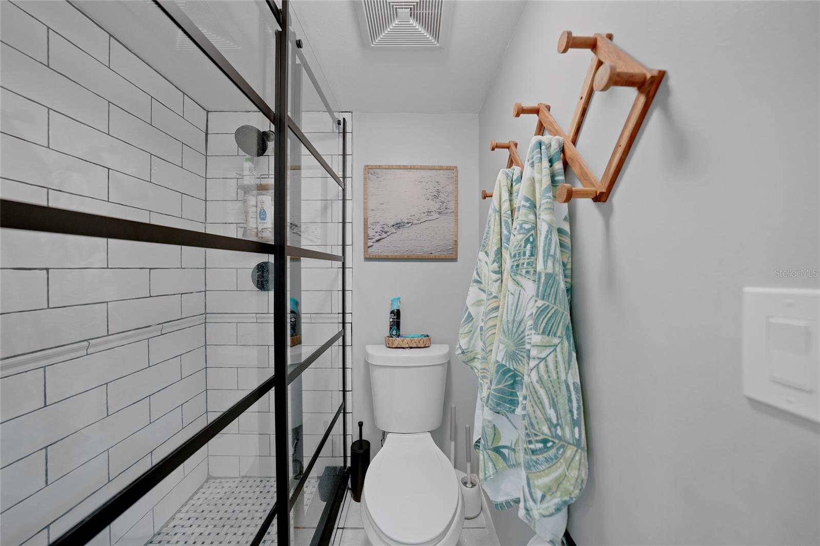 SANDPIPER KEY BLDG 05 - Residential