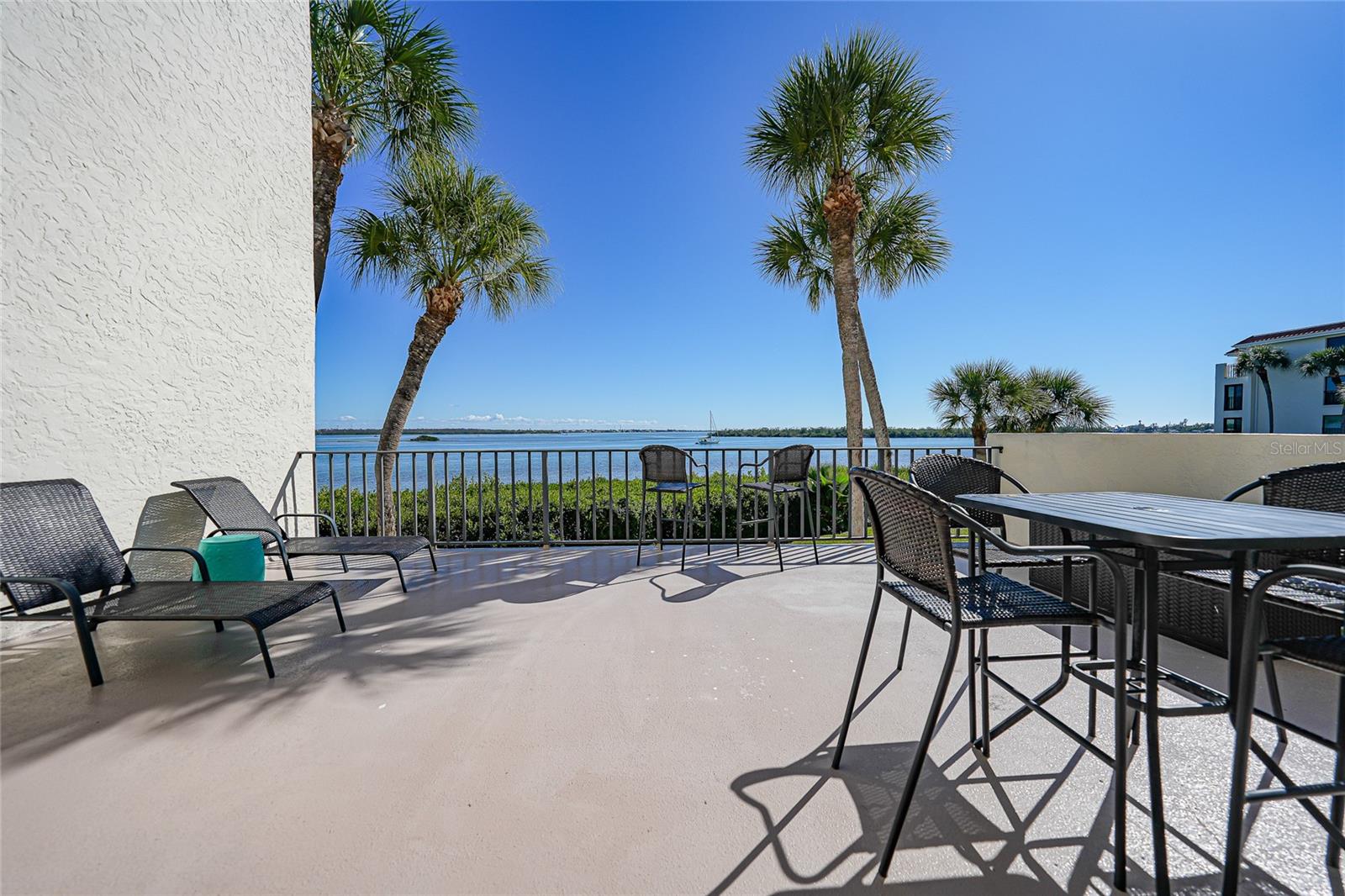 SANDPIPER KEY BLDG 05 - Residential