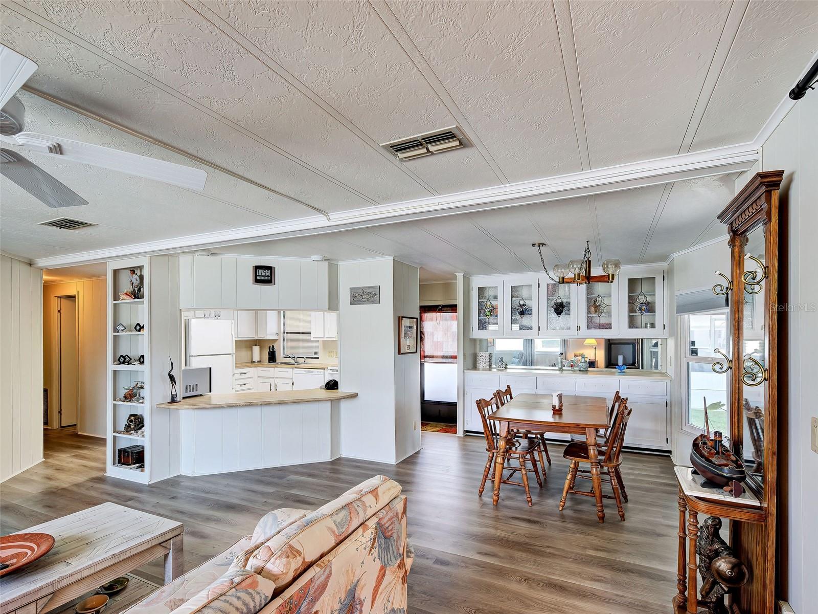 MAPLE LEAF ESTATES - Residential