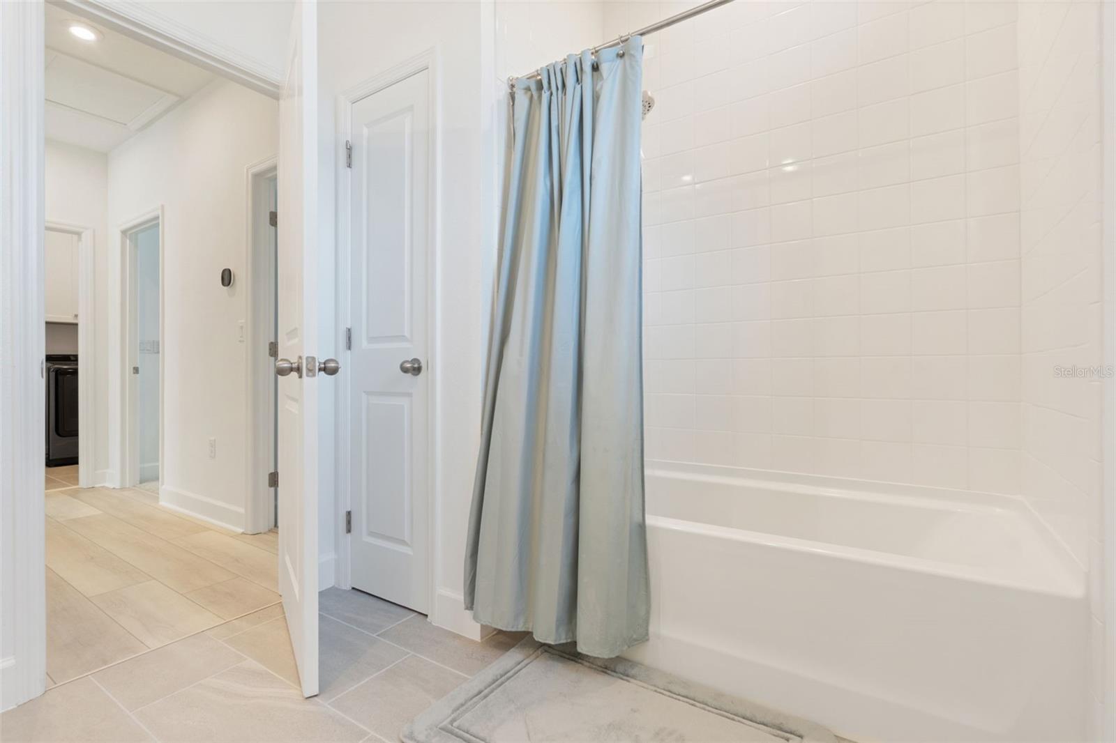 CELEBRATION ISLAND VILLAGE PH 1B - Residential