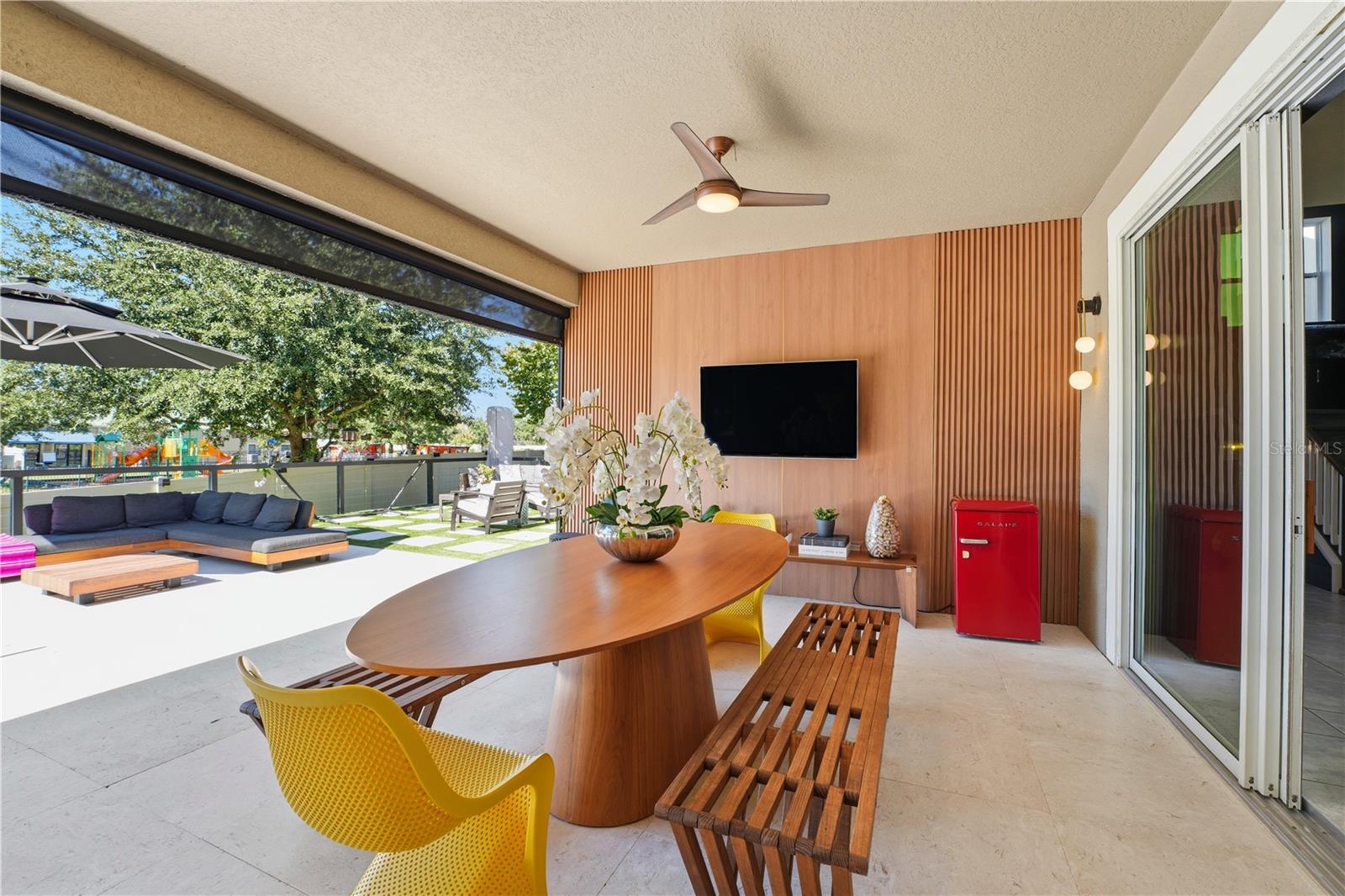 OXFORD CHASE - Residential