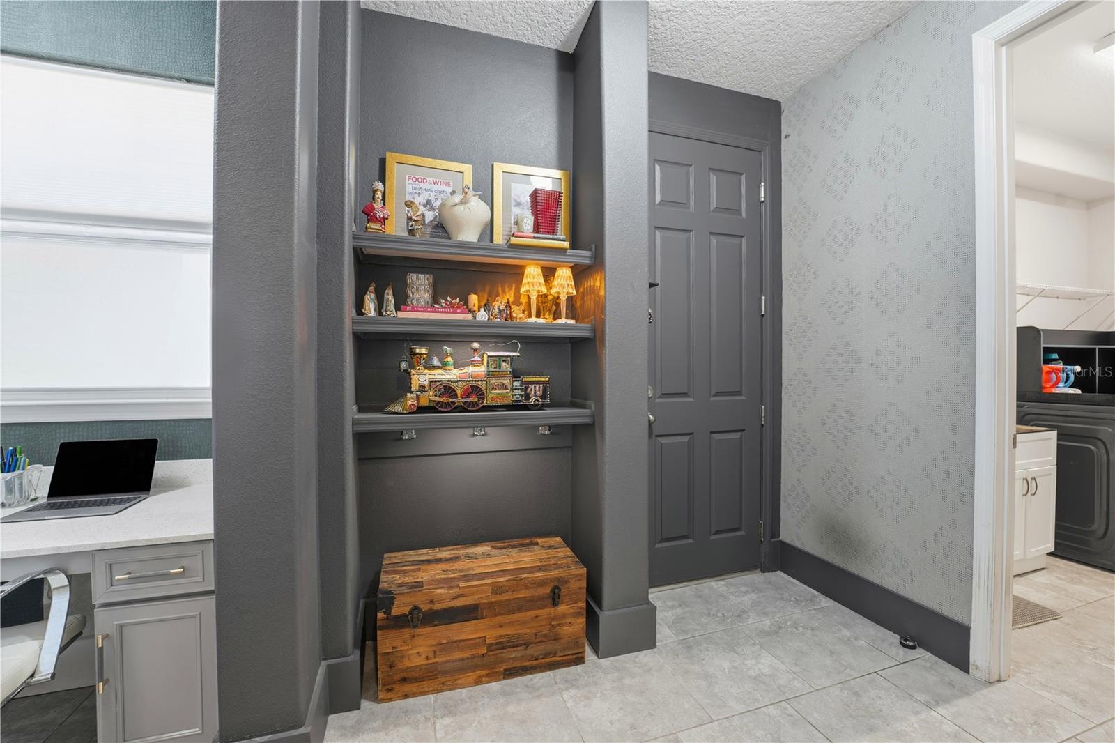 OXFORD CHASE - Residential