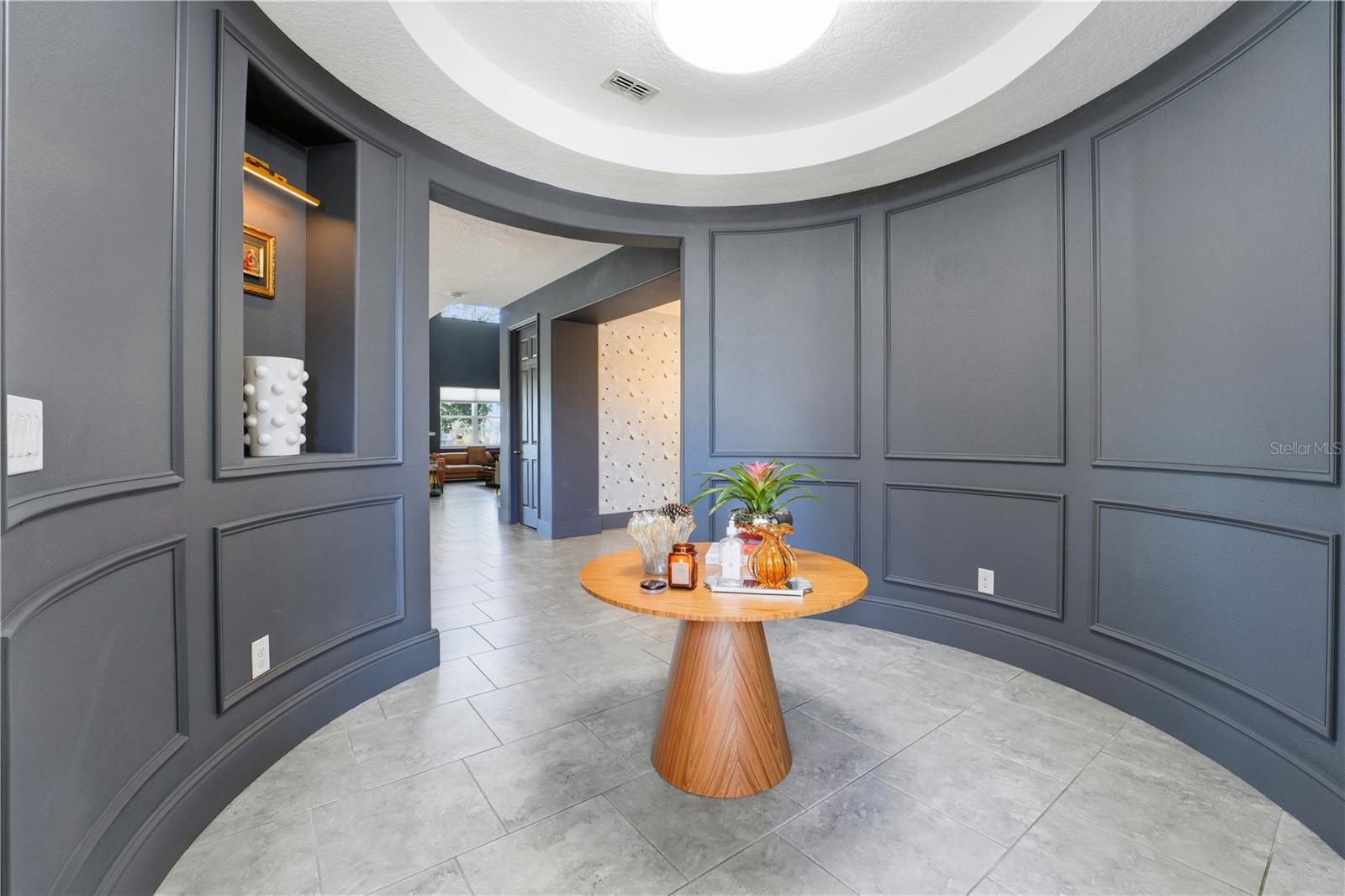 OXFORD CHASE - Residential