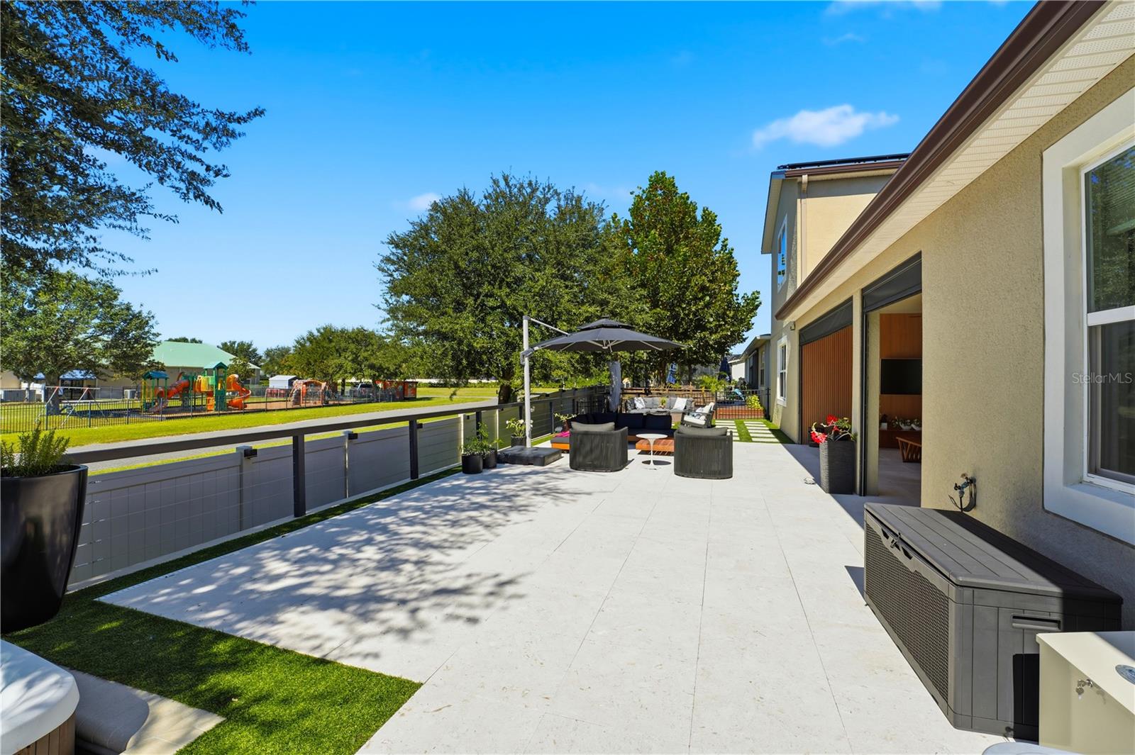 OXFORD CHASE - Residential