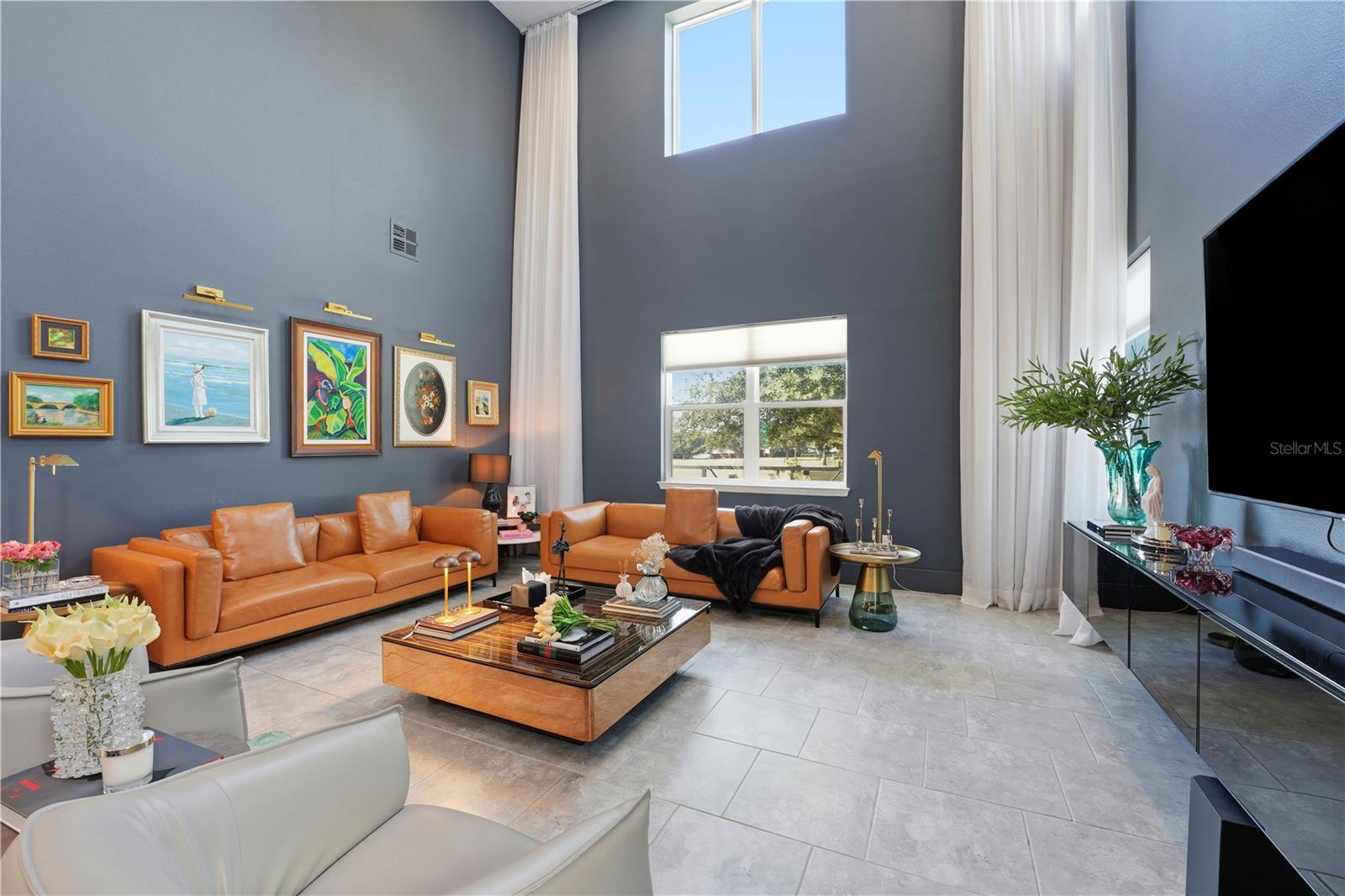 OXFORD CHASE - Residential