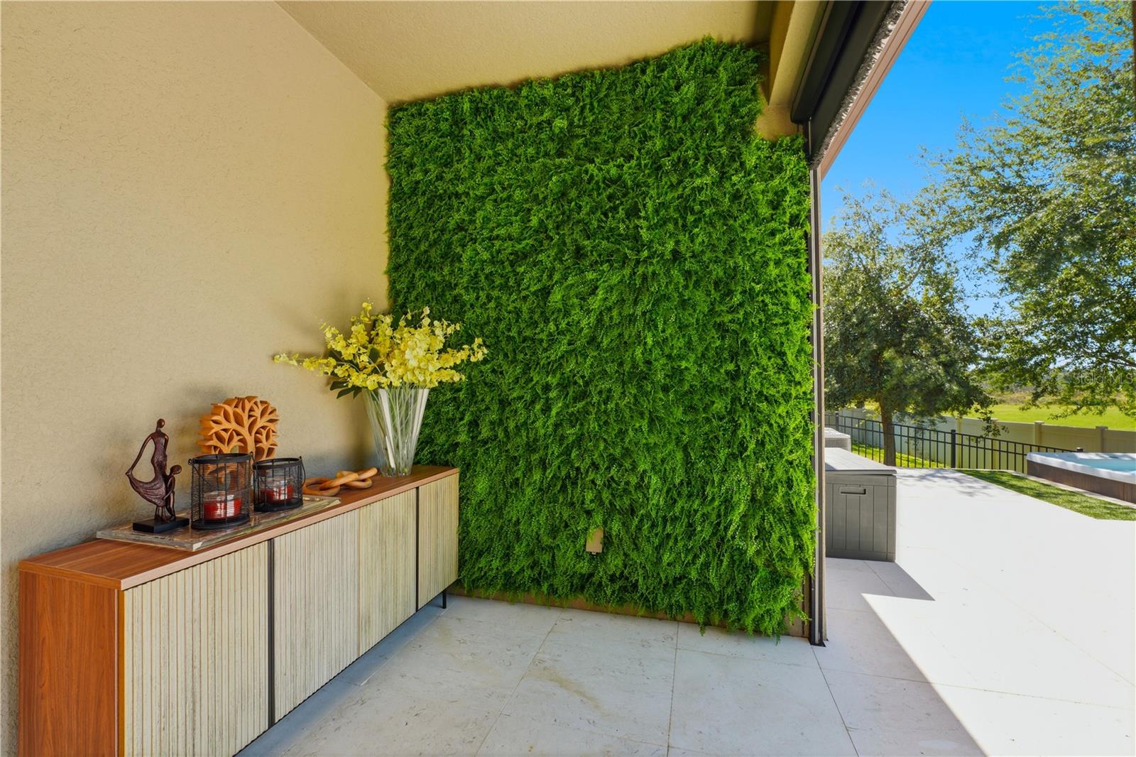 OXFORD CHASE - Residential