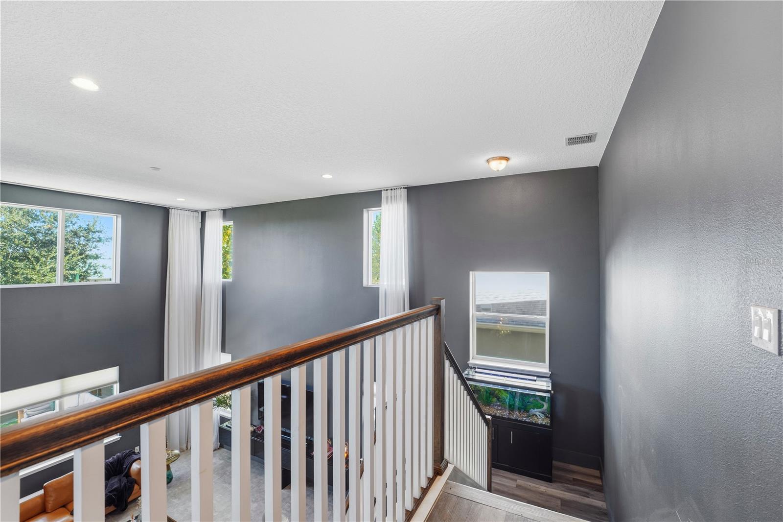 OXFORD CHASE - Residential