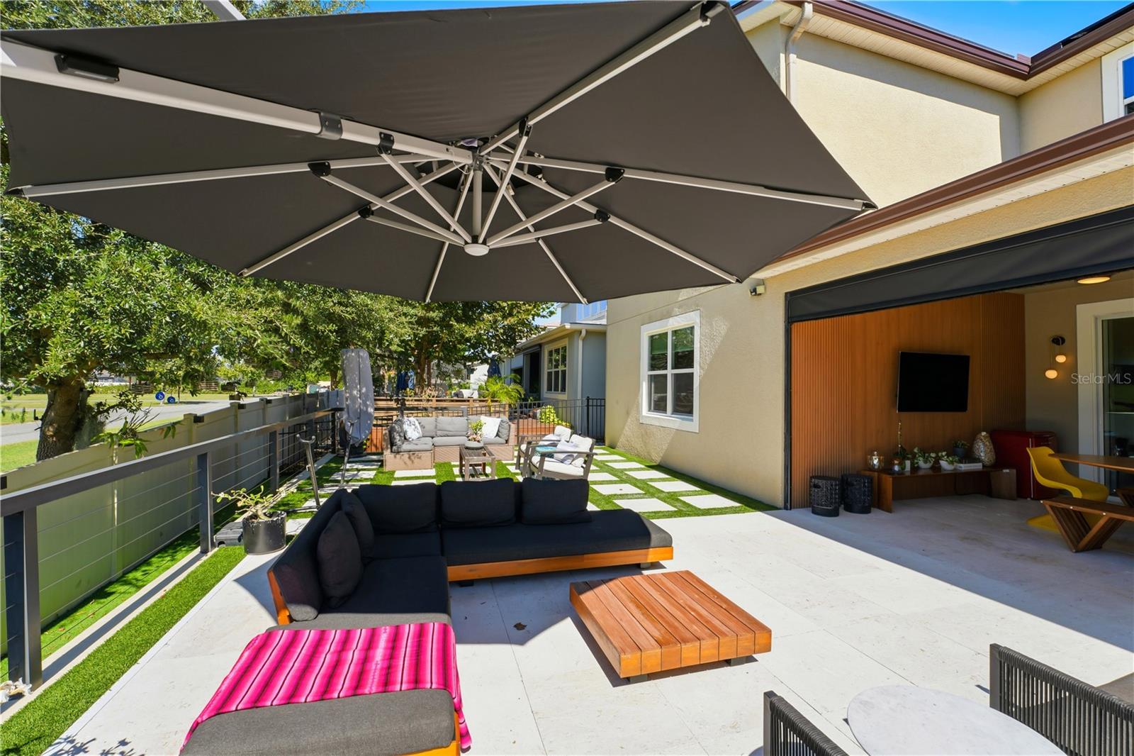 OXFORD CHASE - Residential