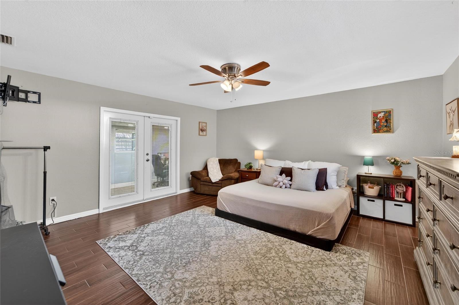 ROLLING MEADOWS - Residential