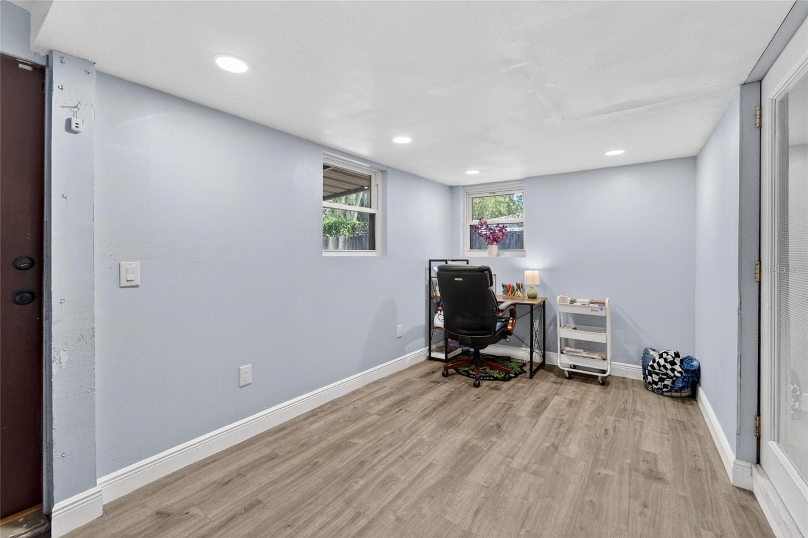 ROLLING MEADOWS - Residential