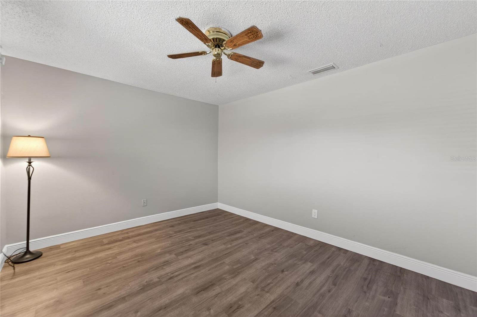 ROLLING MEADOWS - Residential