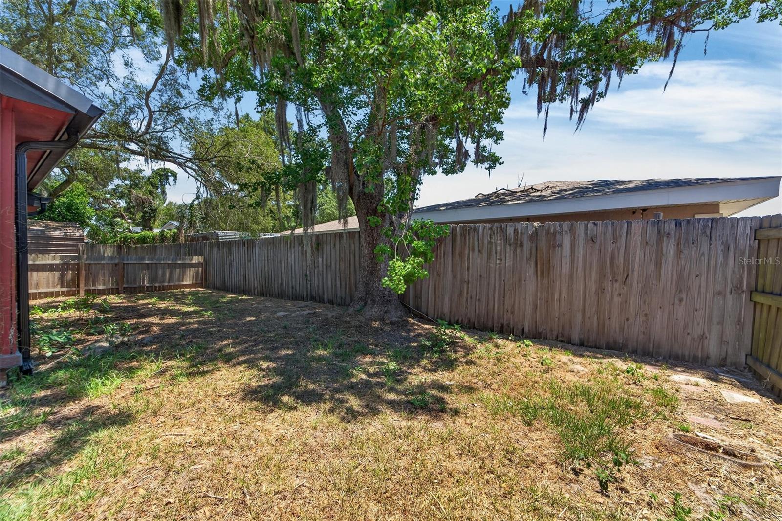 ROLLING MEADOWS - Residential