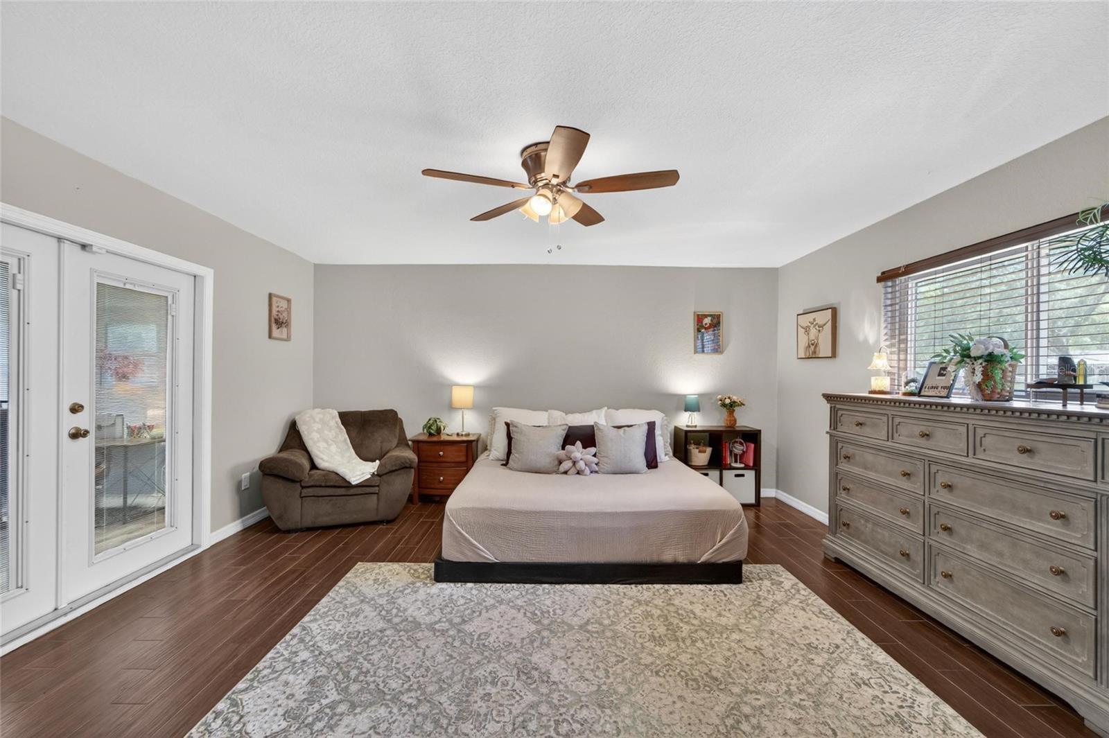 ROLLING MEADOWS - Residential