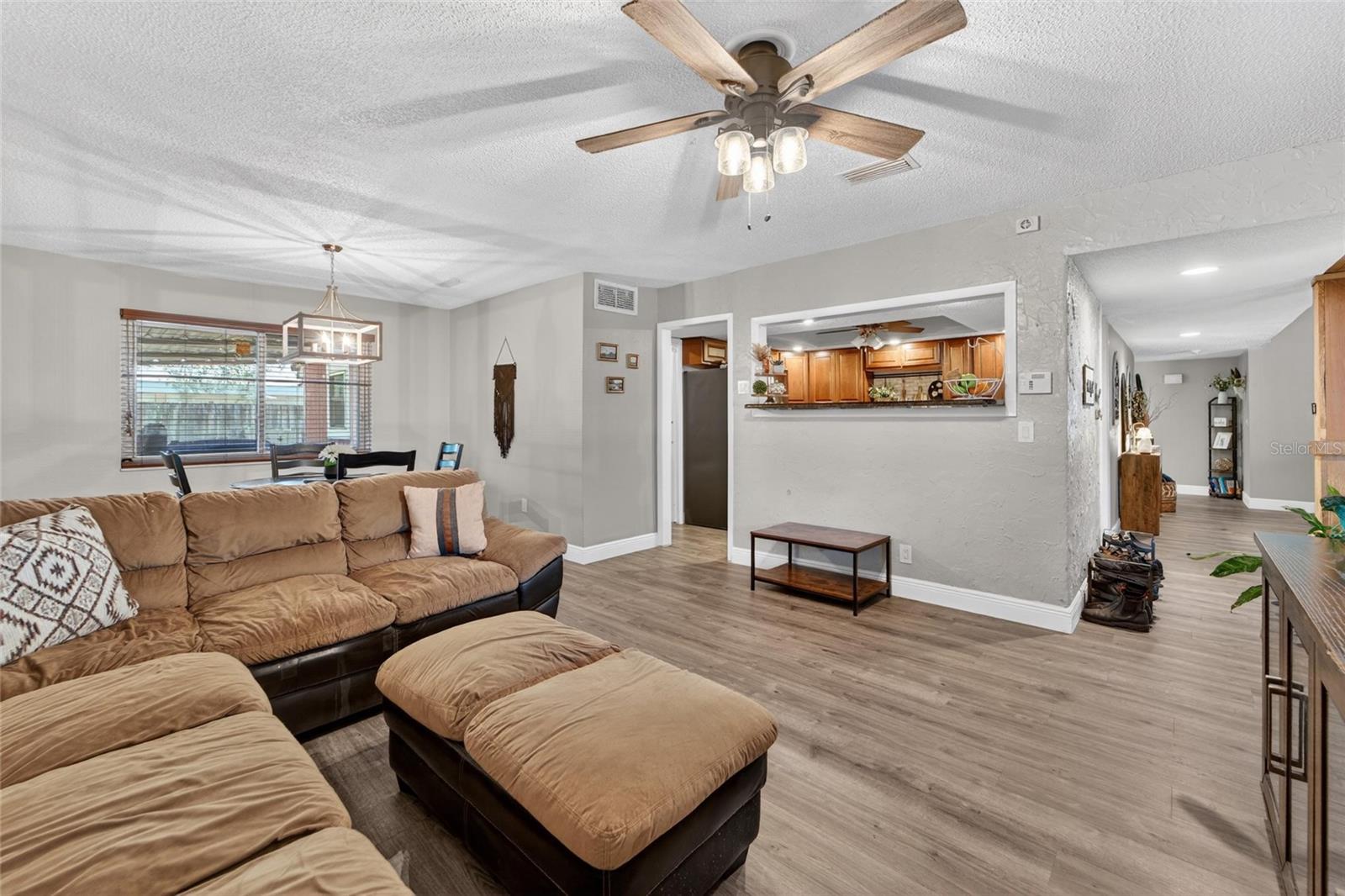 ROLLING MEADOWS - Residential