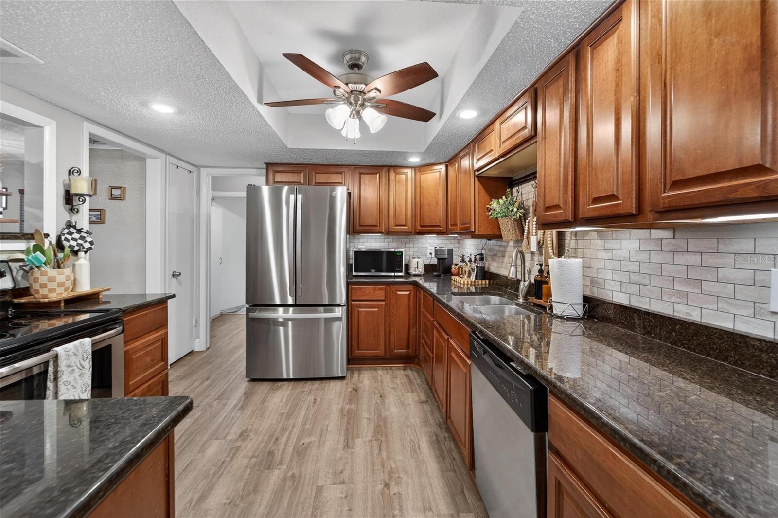 ROLLING MEADOWS - Residential