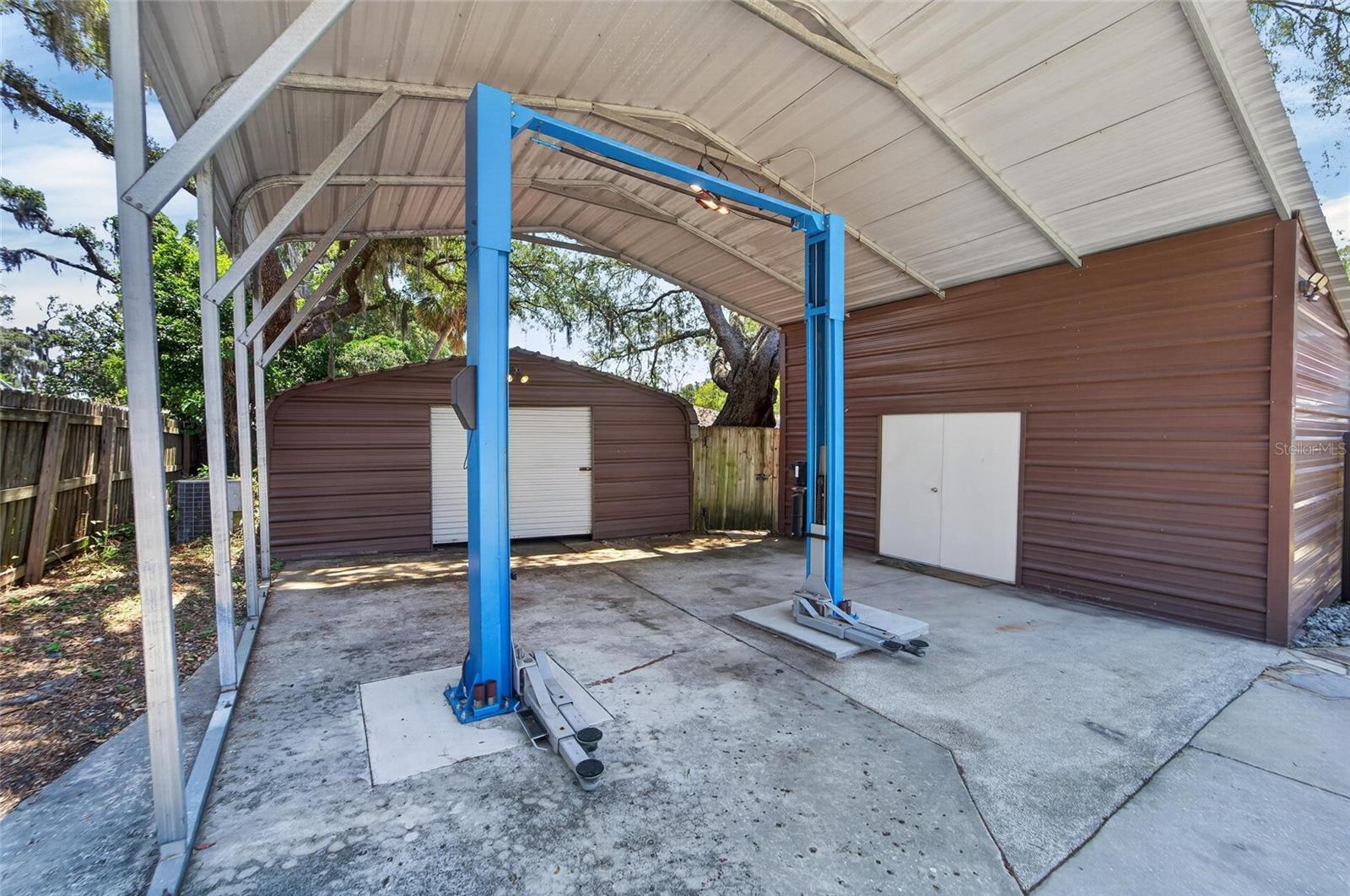 ROLLING MEADOWS - Residential