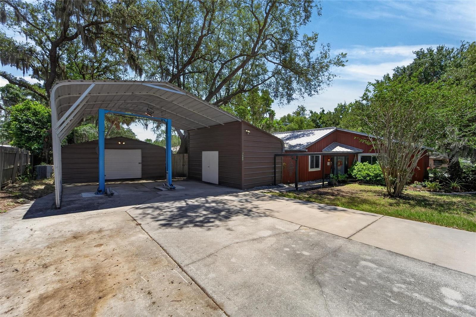 ROLLING MEADOWS - Residential