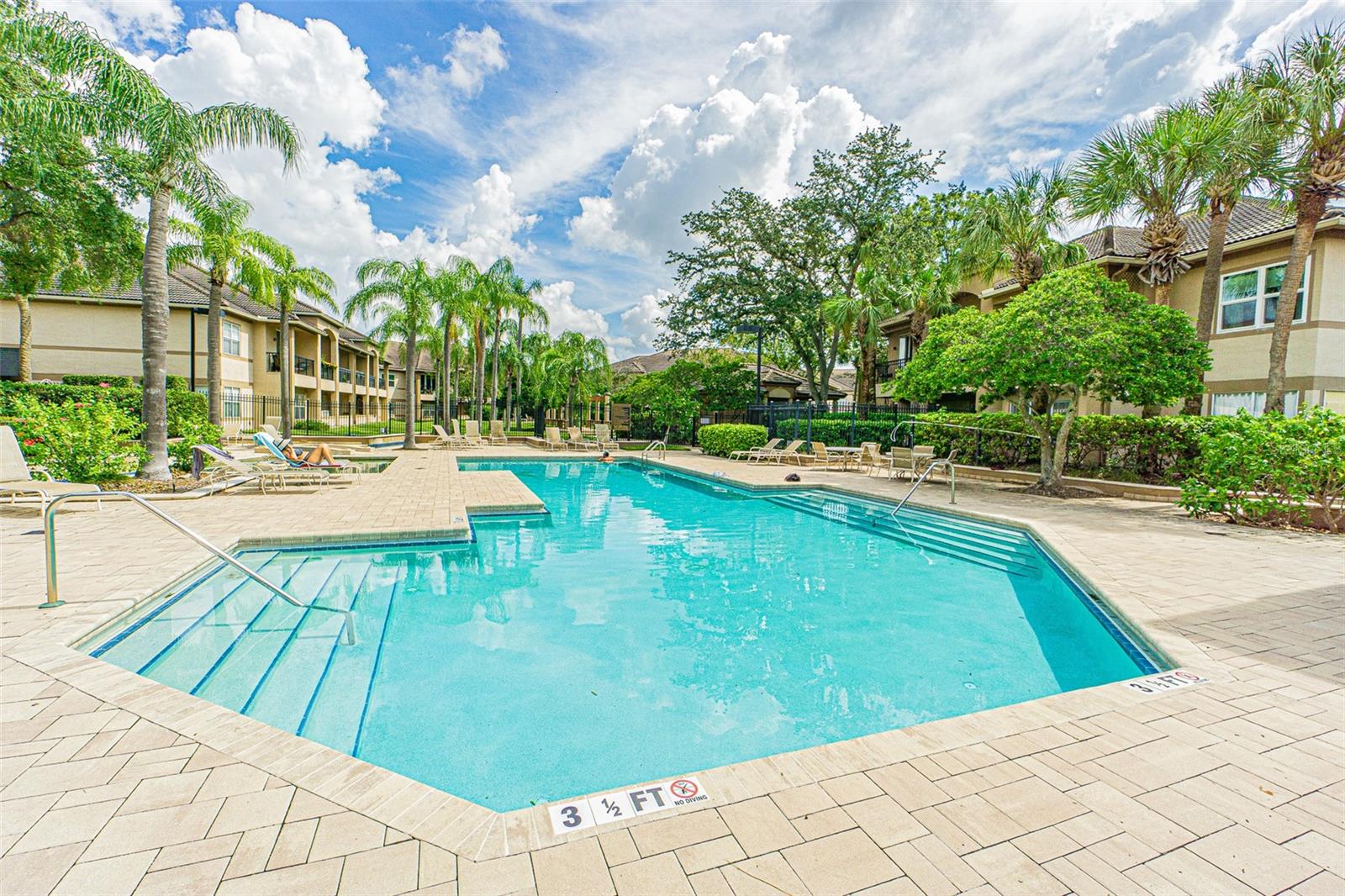 ISLAND WALK A CONDO - Residential Lease