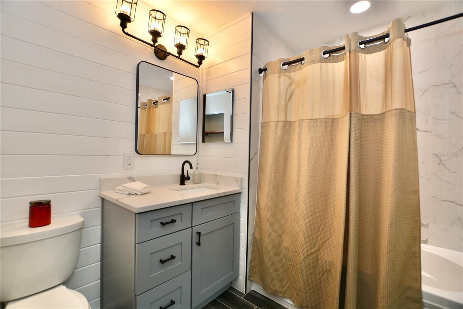 ISLAND WALK A CONDO - Residential Lease