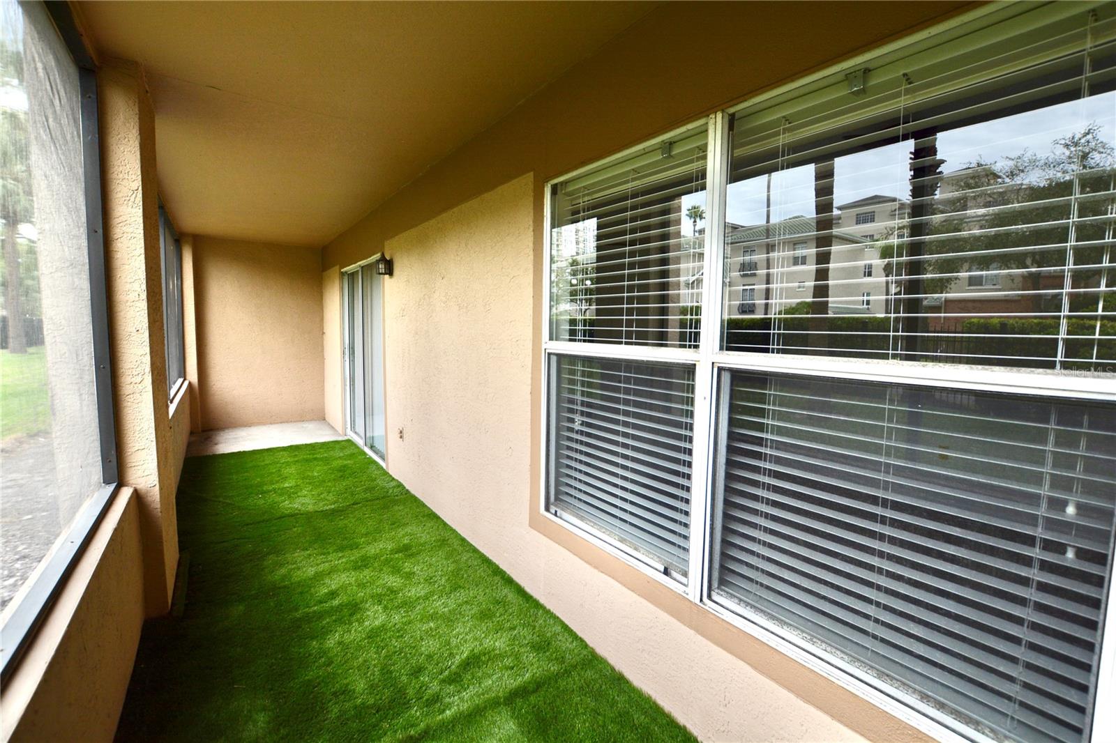 ISLAND WALK A CONDO - Residential Lease