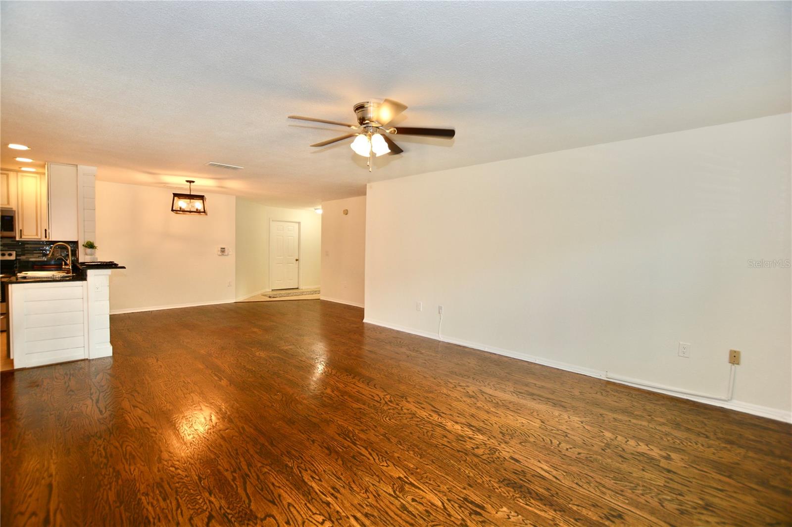 ISLAND WALK A CONDO - Residential Lease