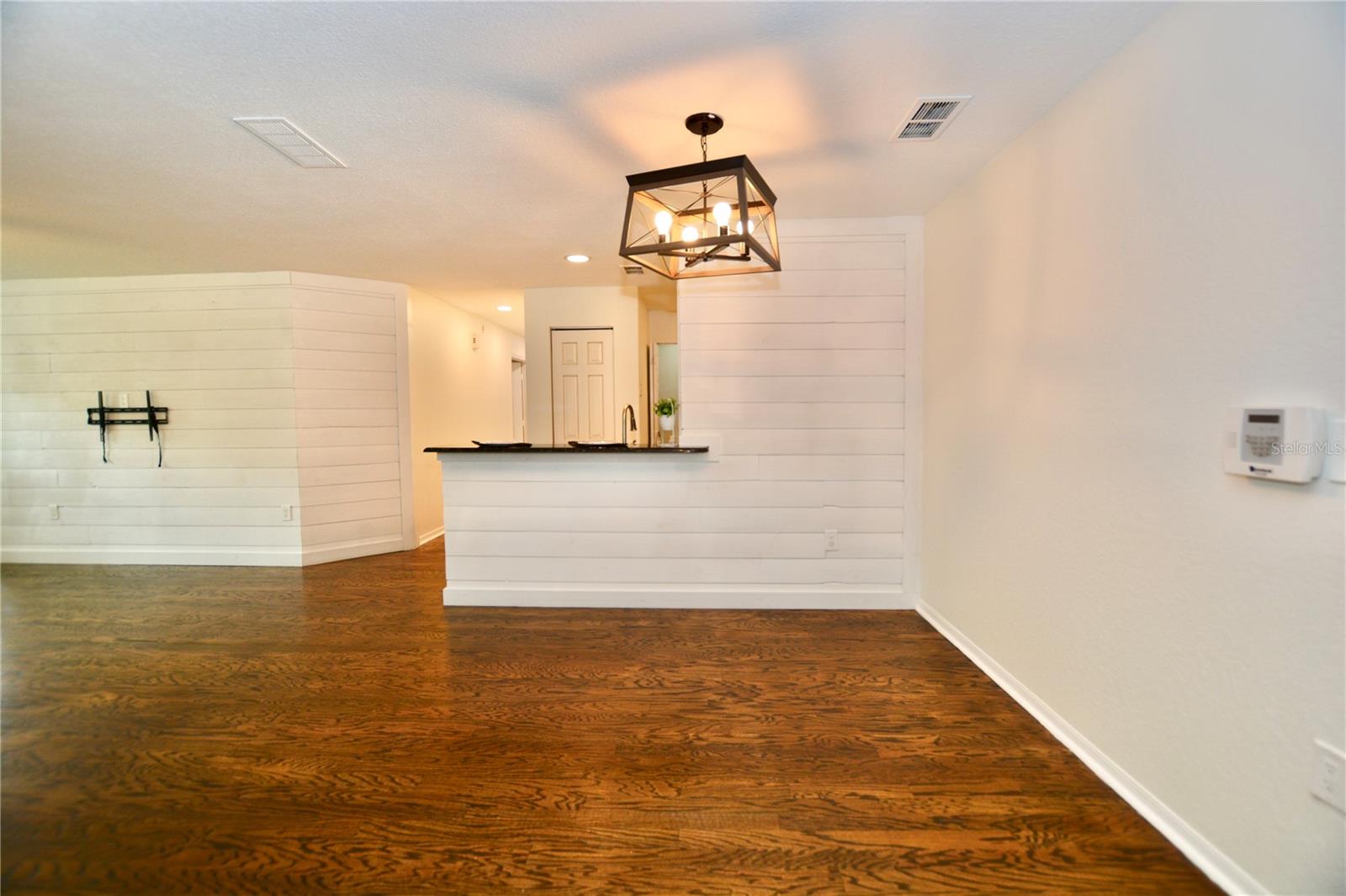 ISLAND WALK A CONDO - Residential Lease