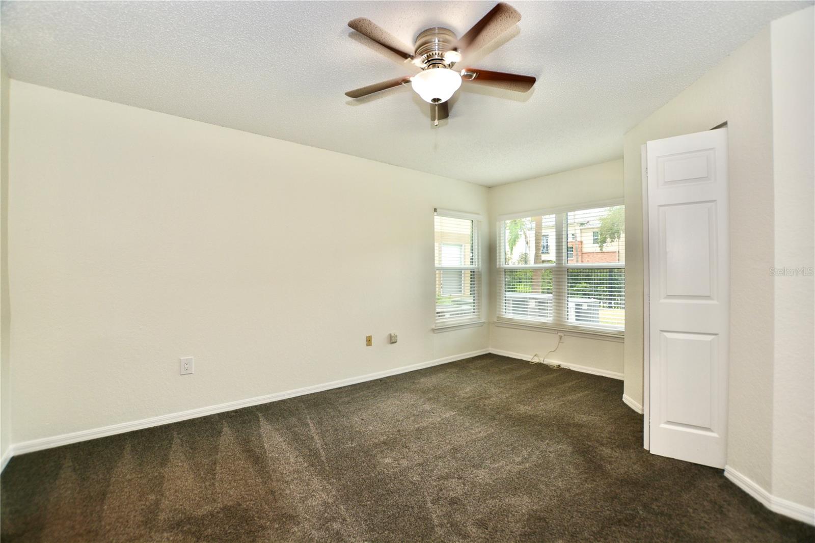 ISLAND WALK A CONDO - Residential Lease