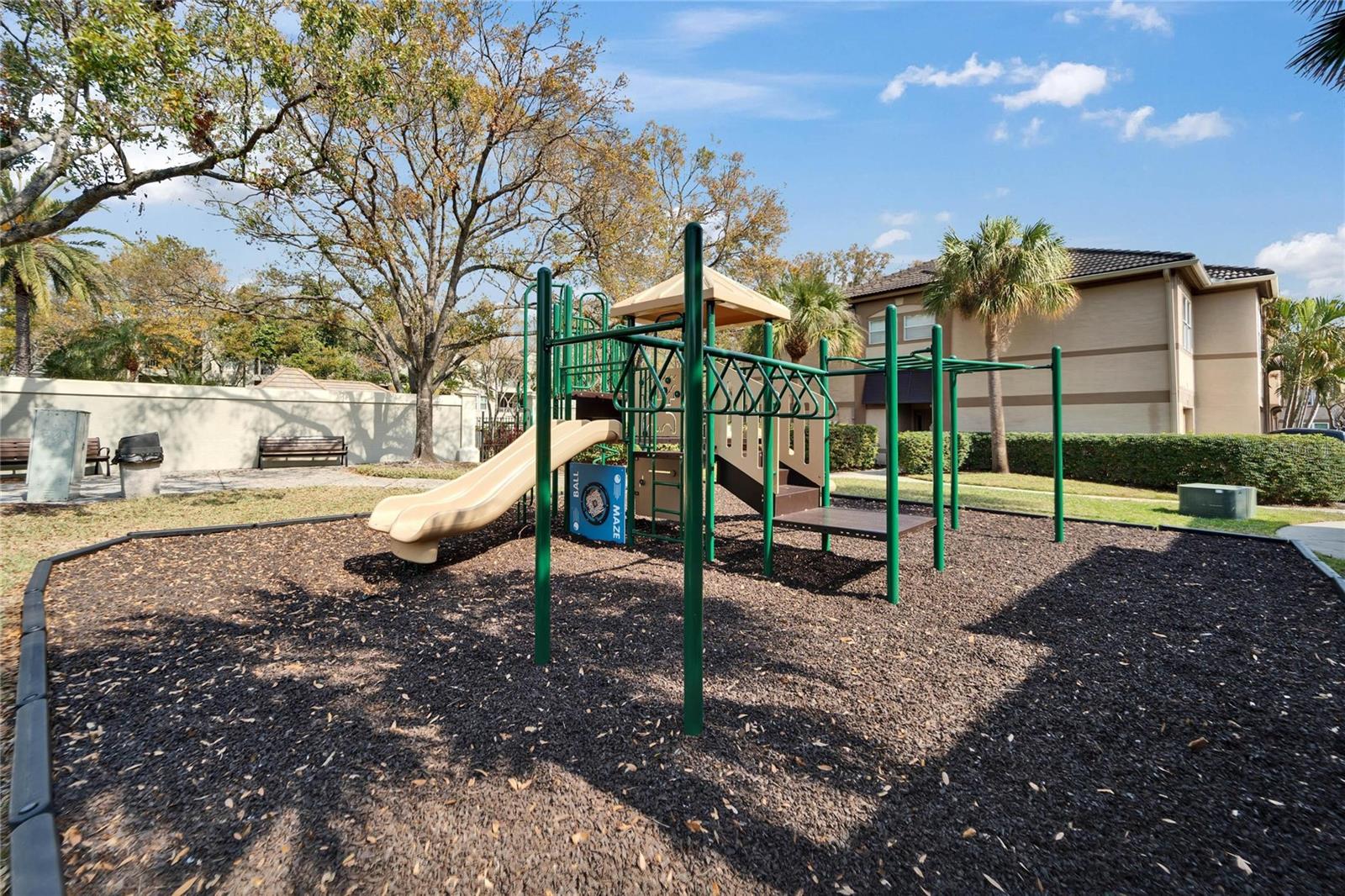 ISLAND WALK A CONDO - Residential Lease