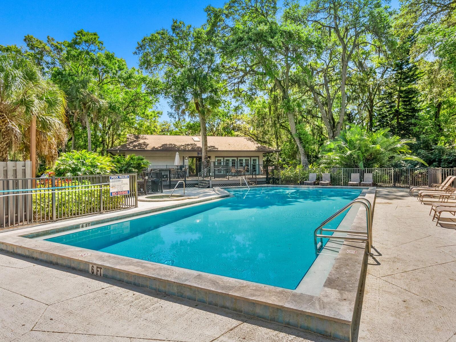 LAKES ESTATES 3 OF SARASOTA - Residential