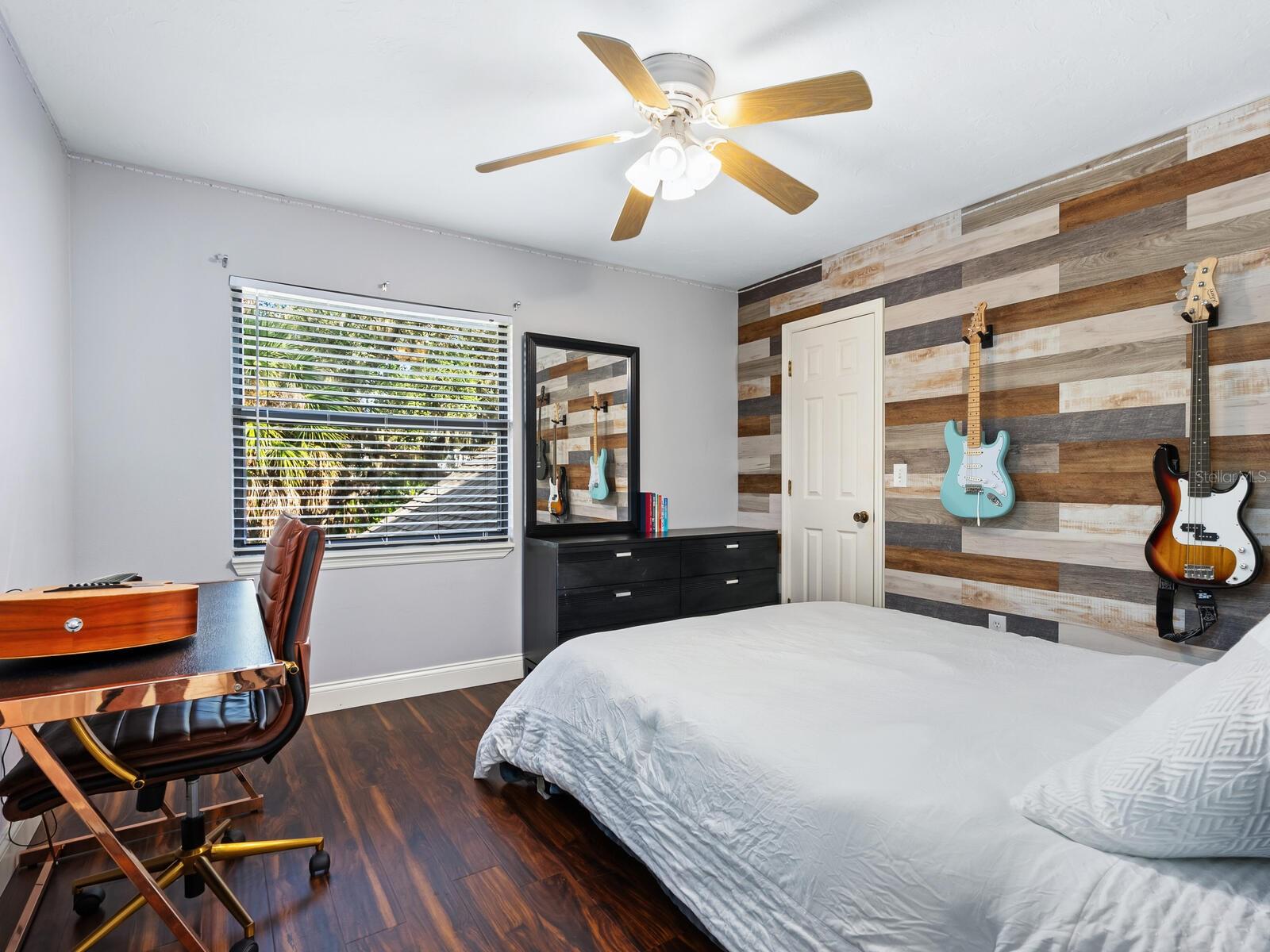 LAKES ESTATES 3 OF SARASOTA - Residential