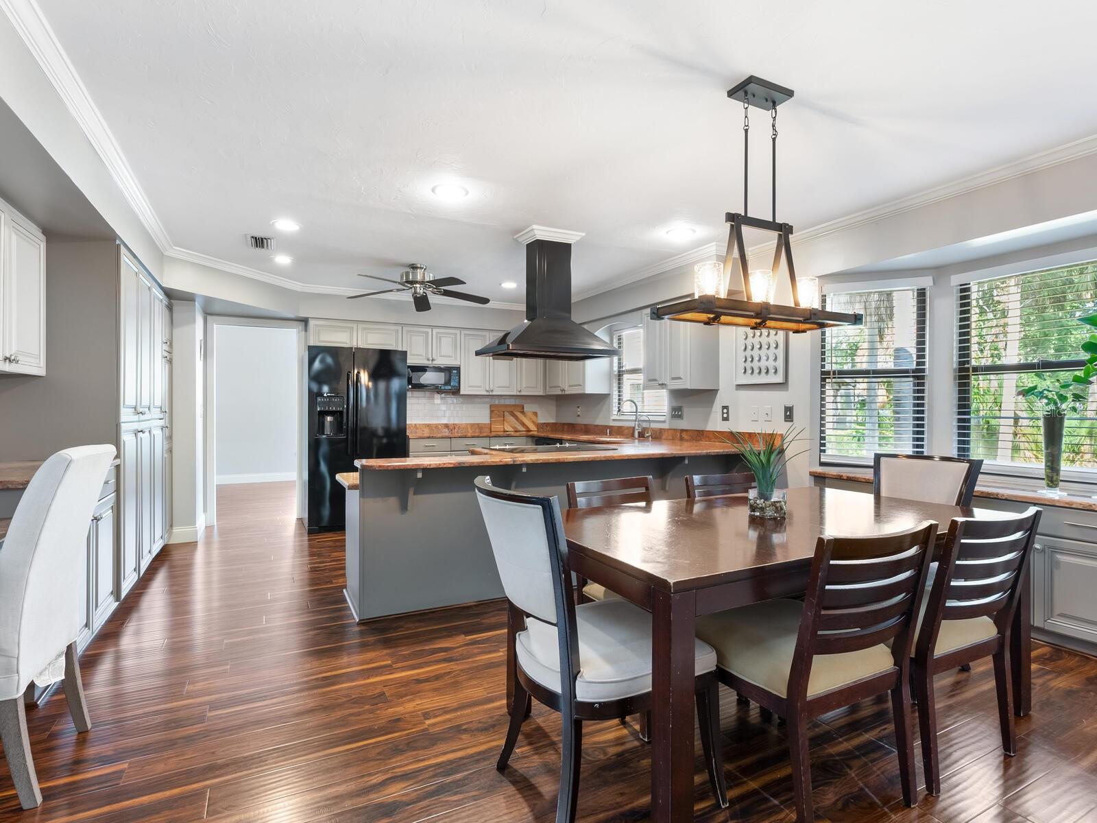 LAKES ESTATES 3 OF SARASOTA - Residential