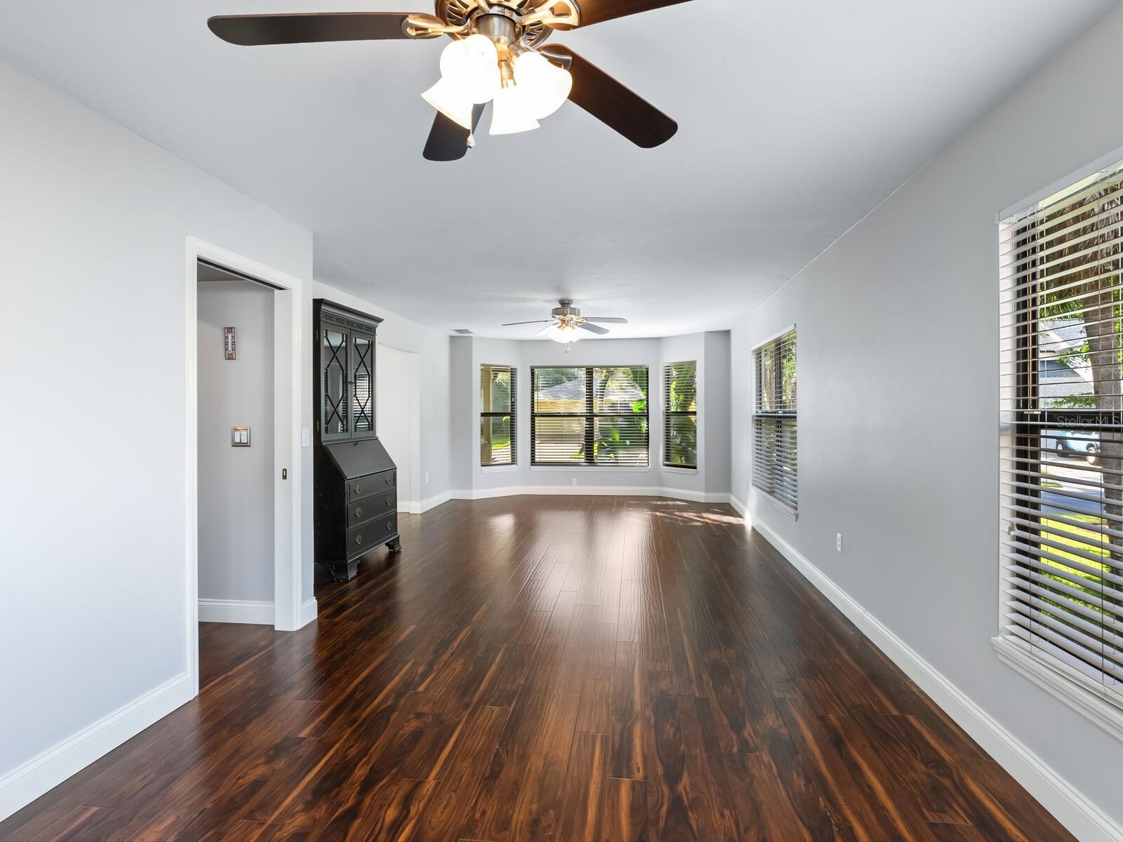 LAKES ESTATES 3 OF SARASOTA - Residential