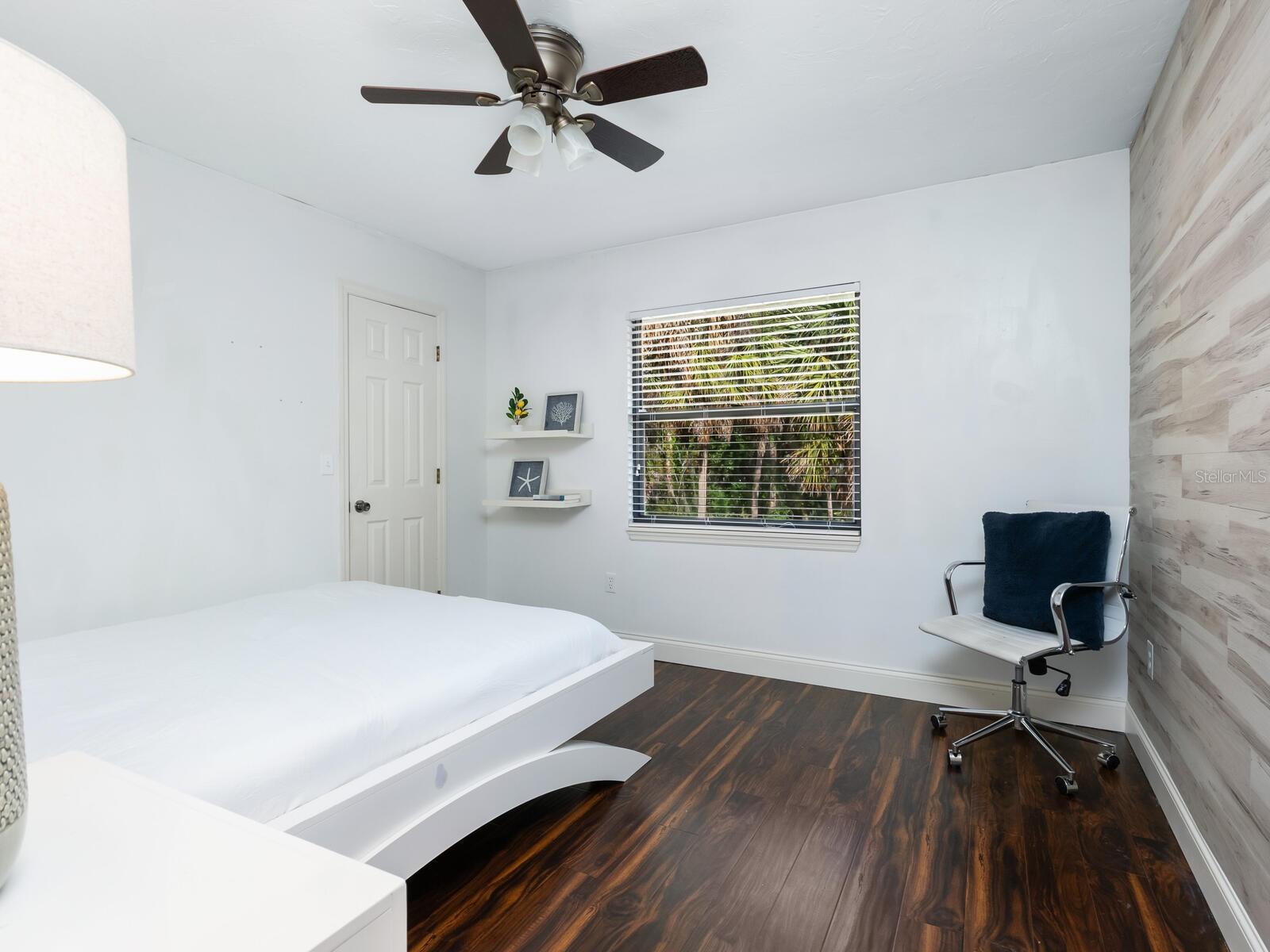 LAKES ESTATES 3 OF SARASOTA - Residential