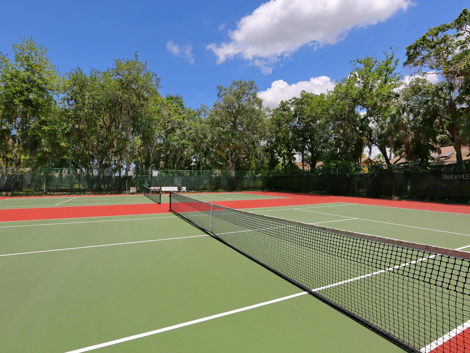 LAKES ESTATES 3 OF SARASOTA - Residential