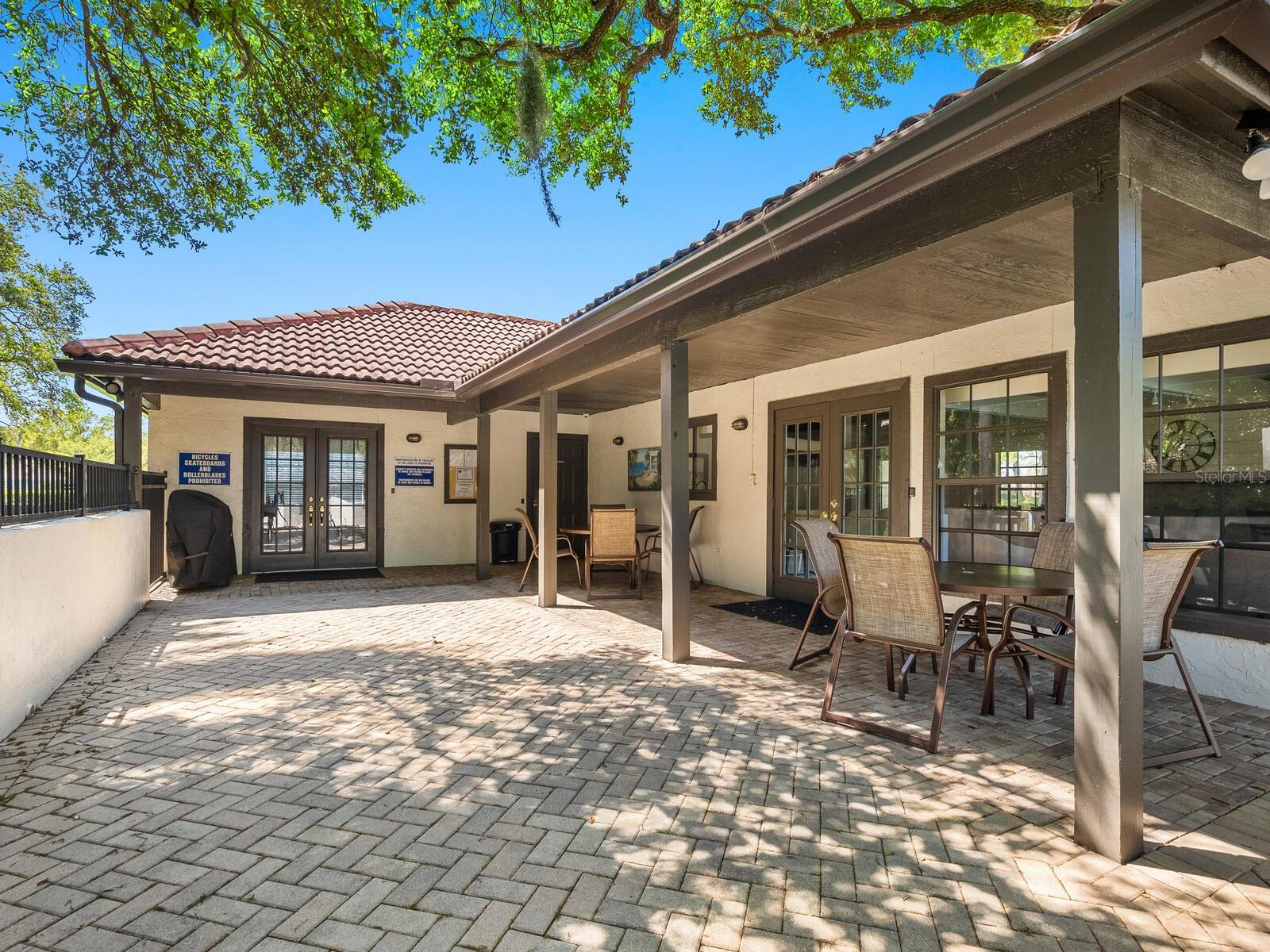 LAKES ESTATES 3 OF SARASOTA - Residential