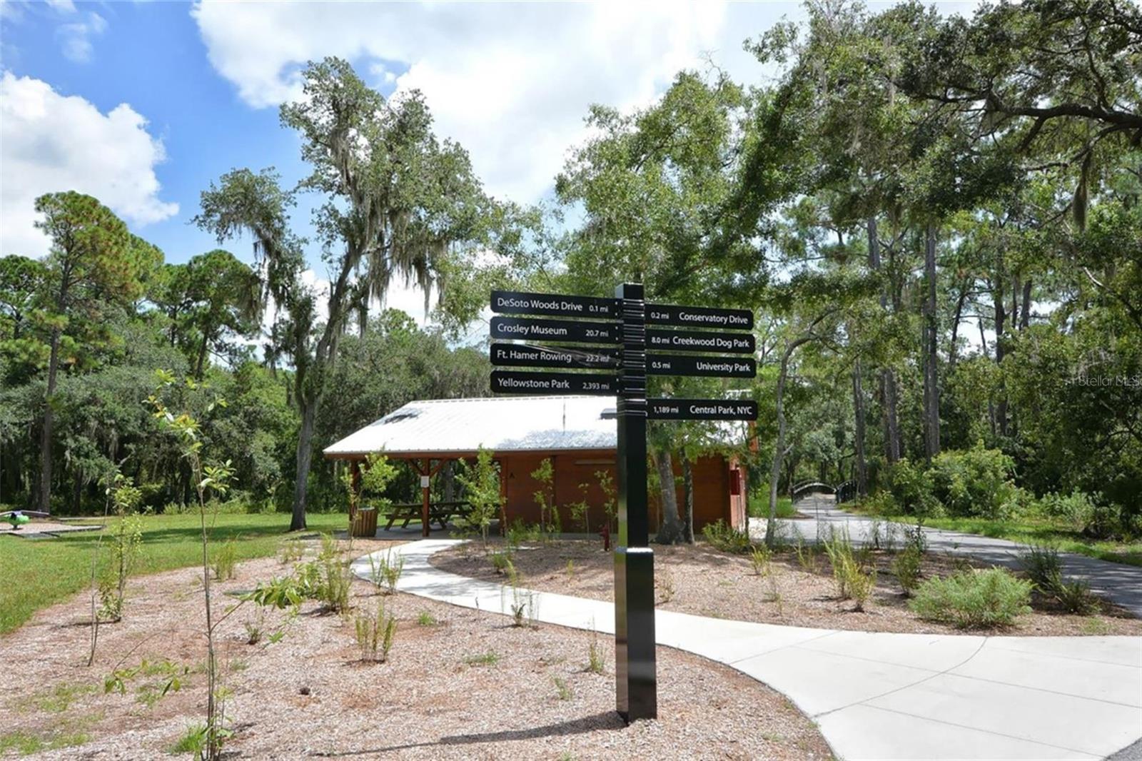 DESOTO LAKES COUNTRY CLUB COLONY 4 - Residential