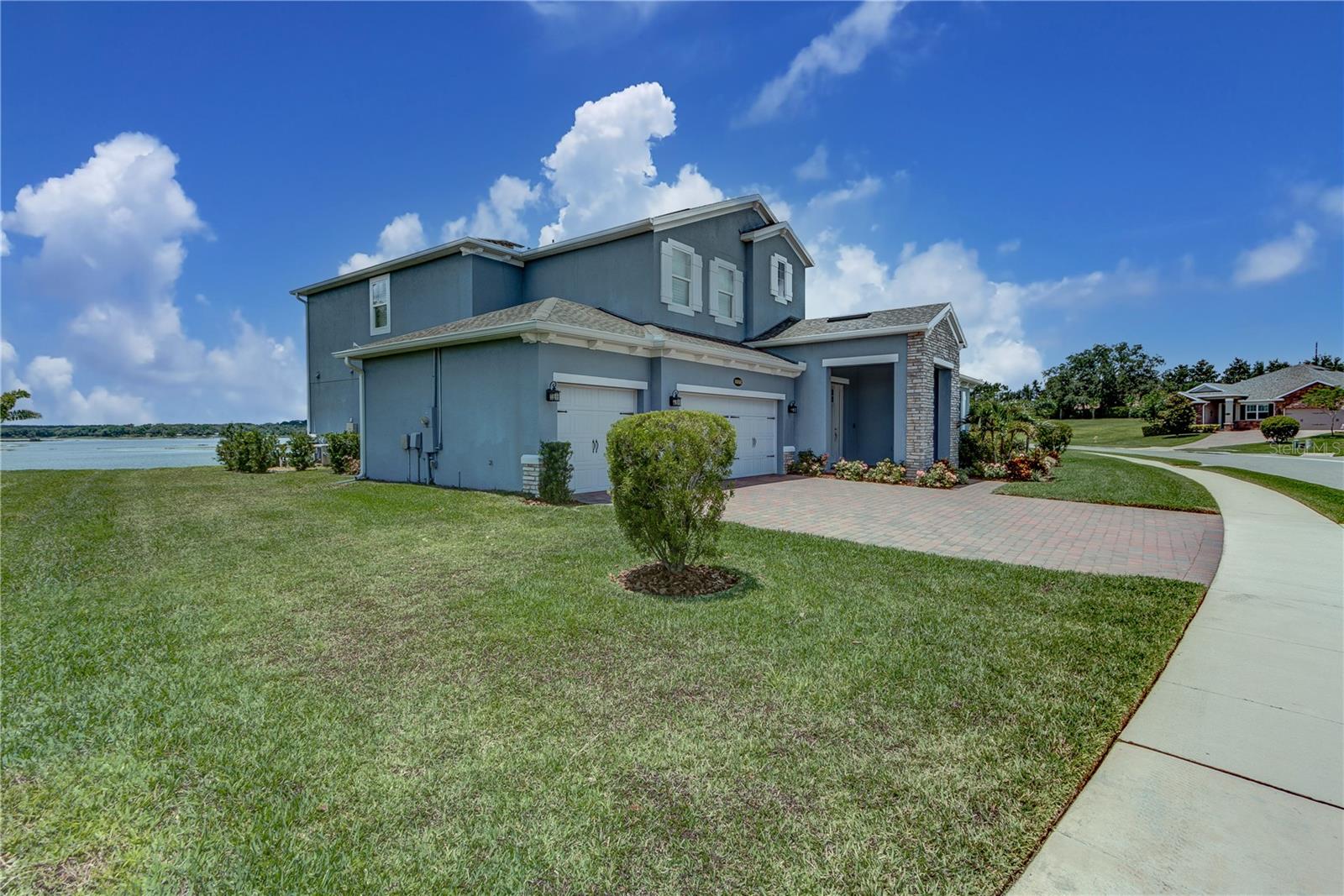 SANCTUARY/TWIN WATERS - Residential