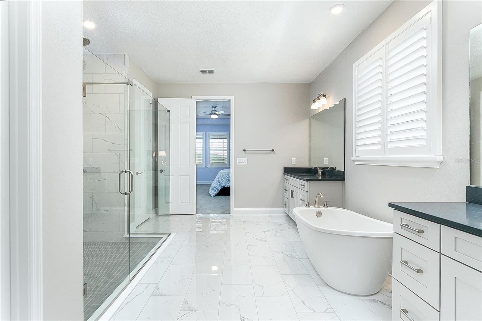 SANCTUARY/TWIN WATERS - Residential