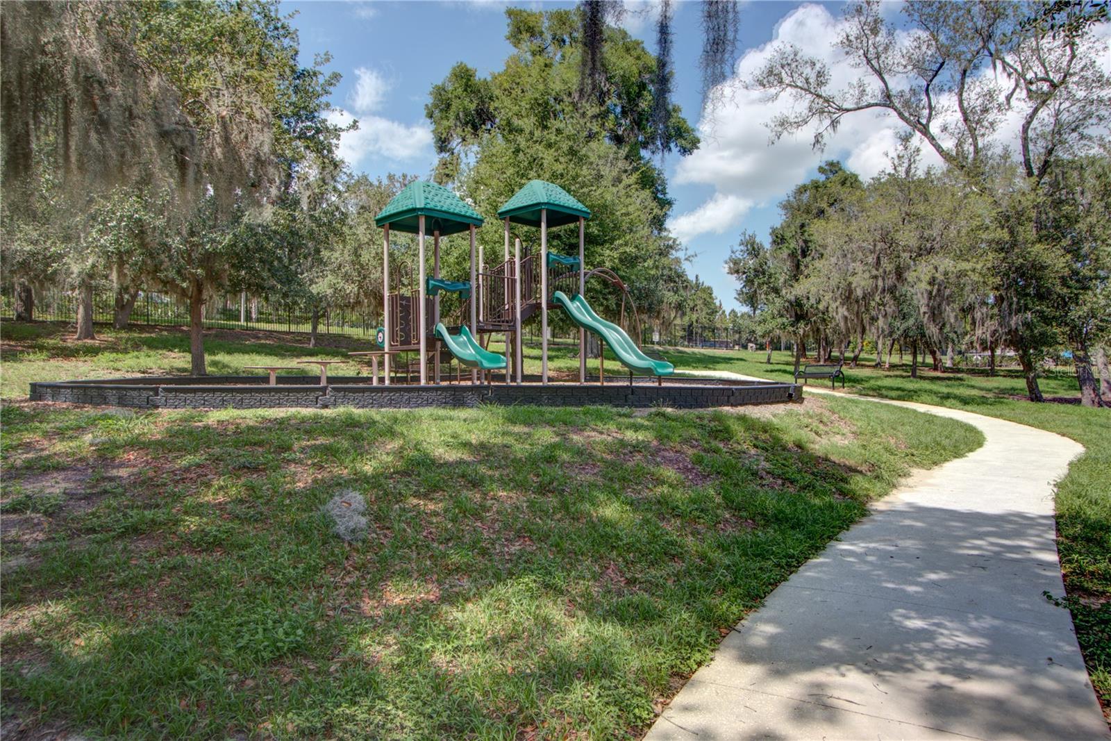 SANCTUARY/TWIN WATERS - Residential