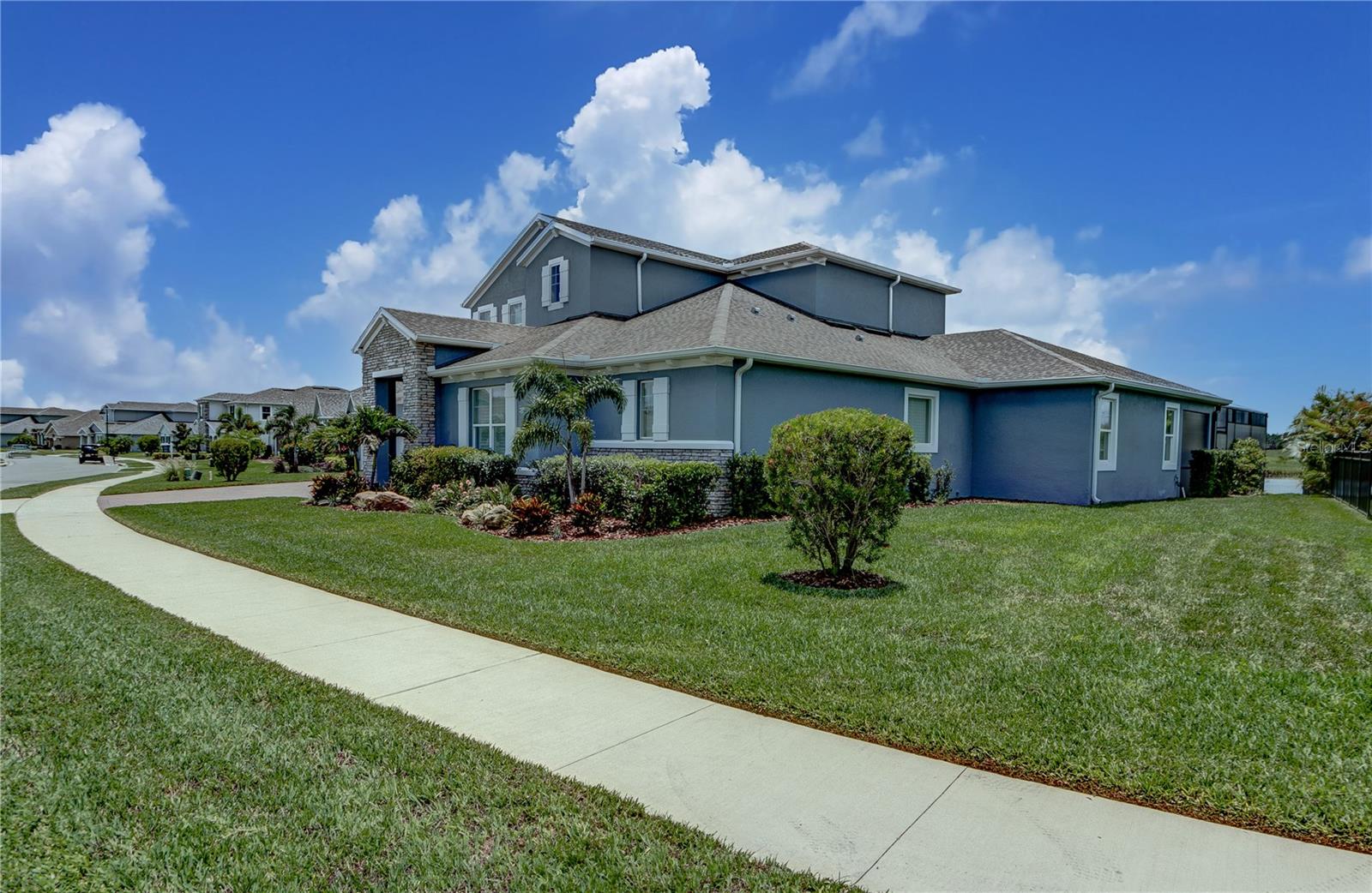 SANCTUARY/TWIN WATERS - Residential