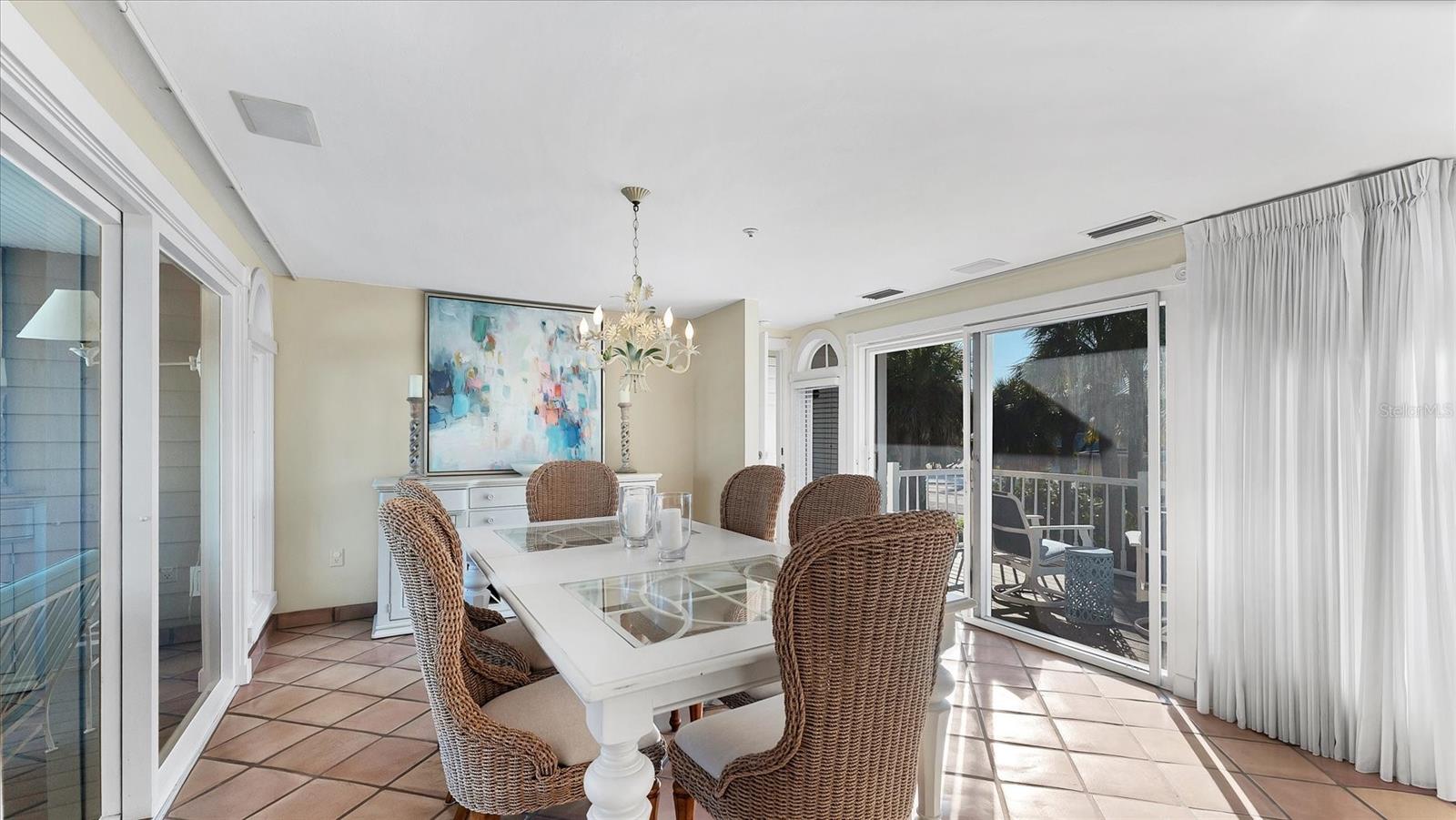 SOMERSET SHORES SUB - Residential