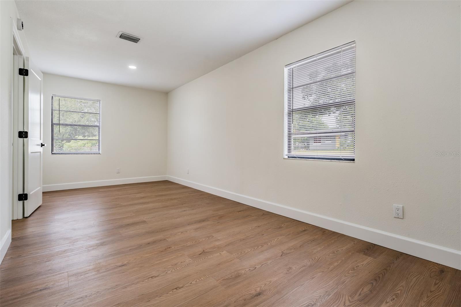 HENDRY & KNIGHTS ADD TO - Residential