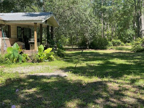 A home in JENNINGS