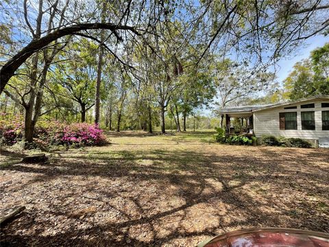 A home in JENNINGS