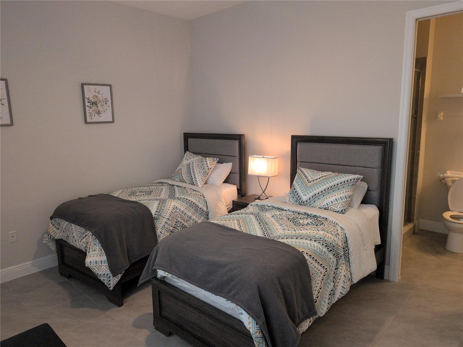 LANDINGS CORAL CRK - Residential