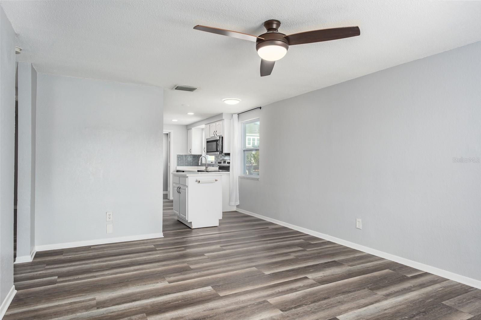 LAUGHNERS SUB - Residential